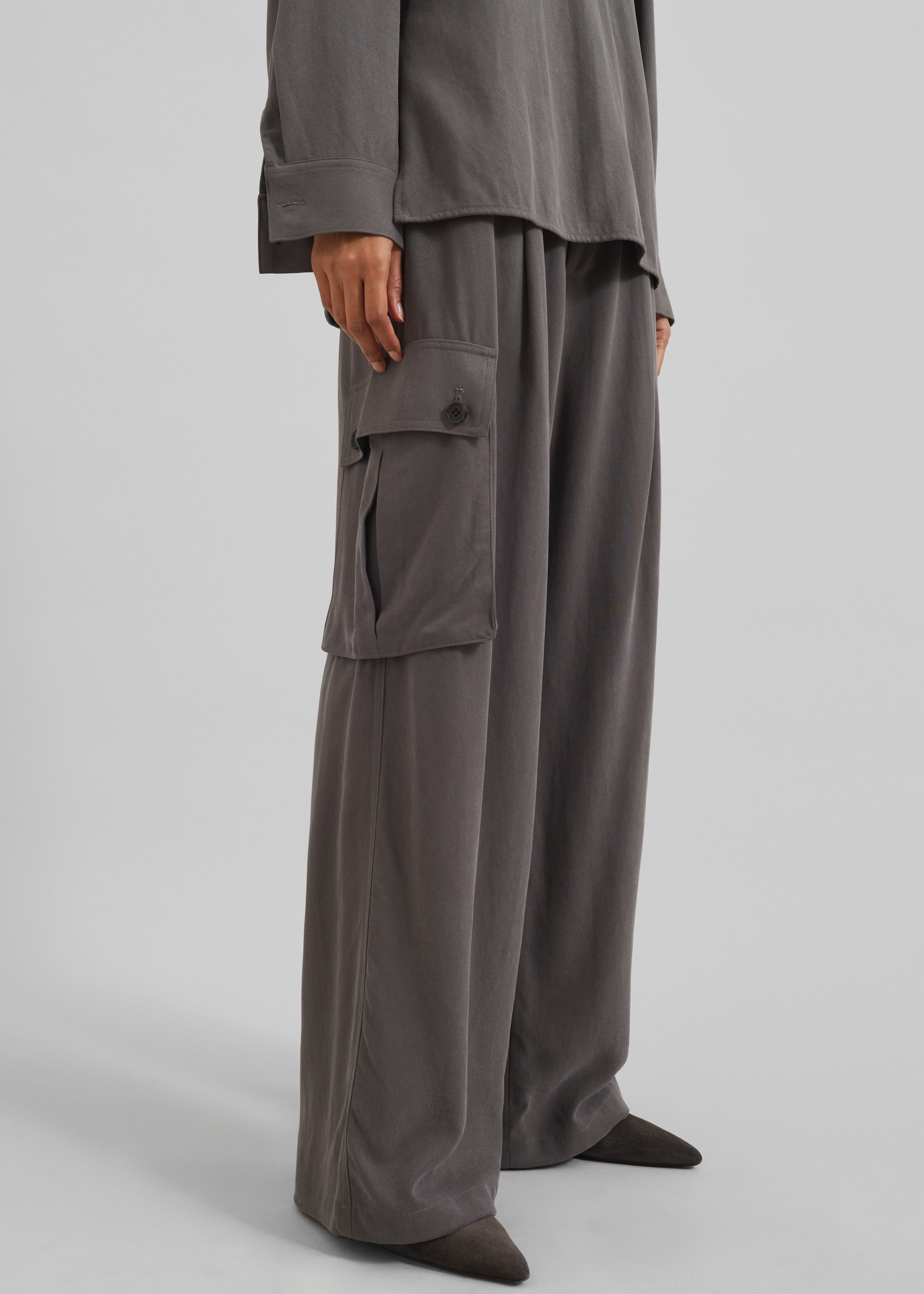 Nyro Cargo Pants - Charcoal - 5