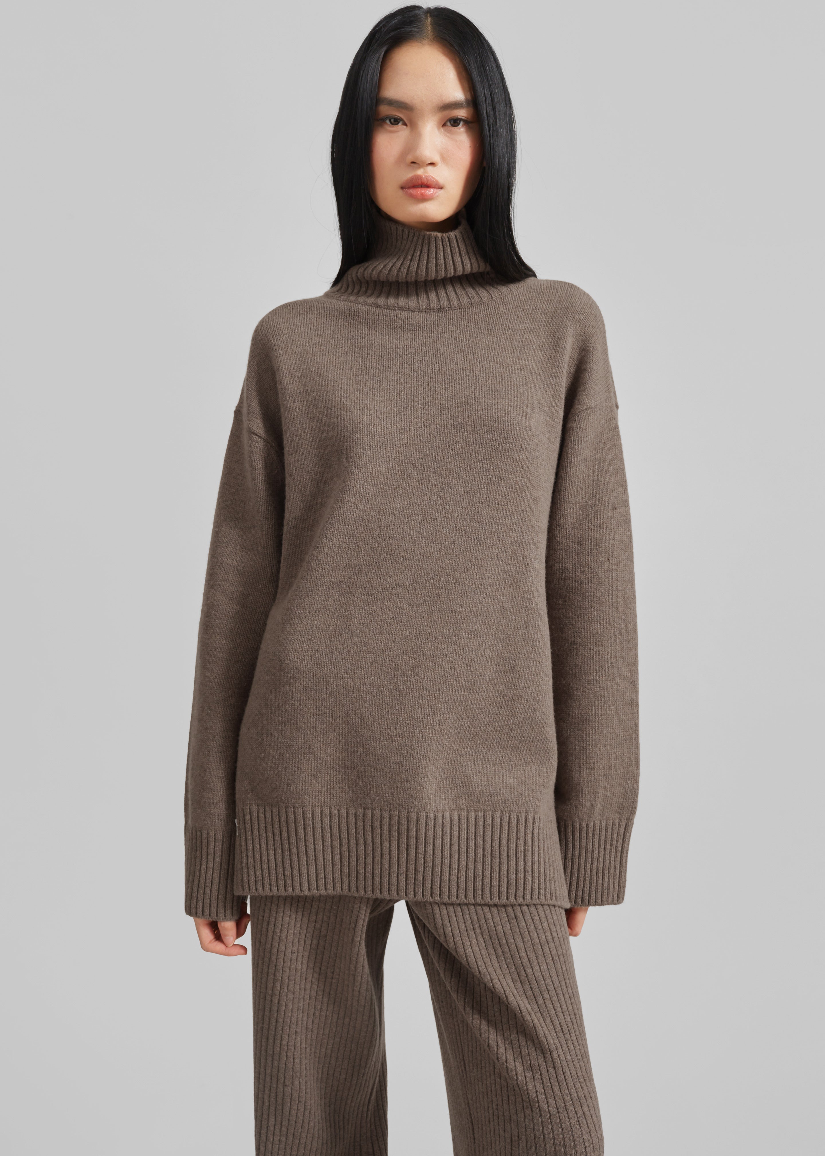 Odense Turtleneck Sweater - Brown - 1