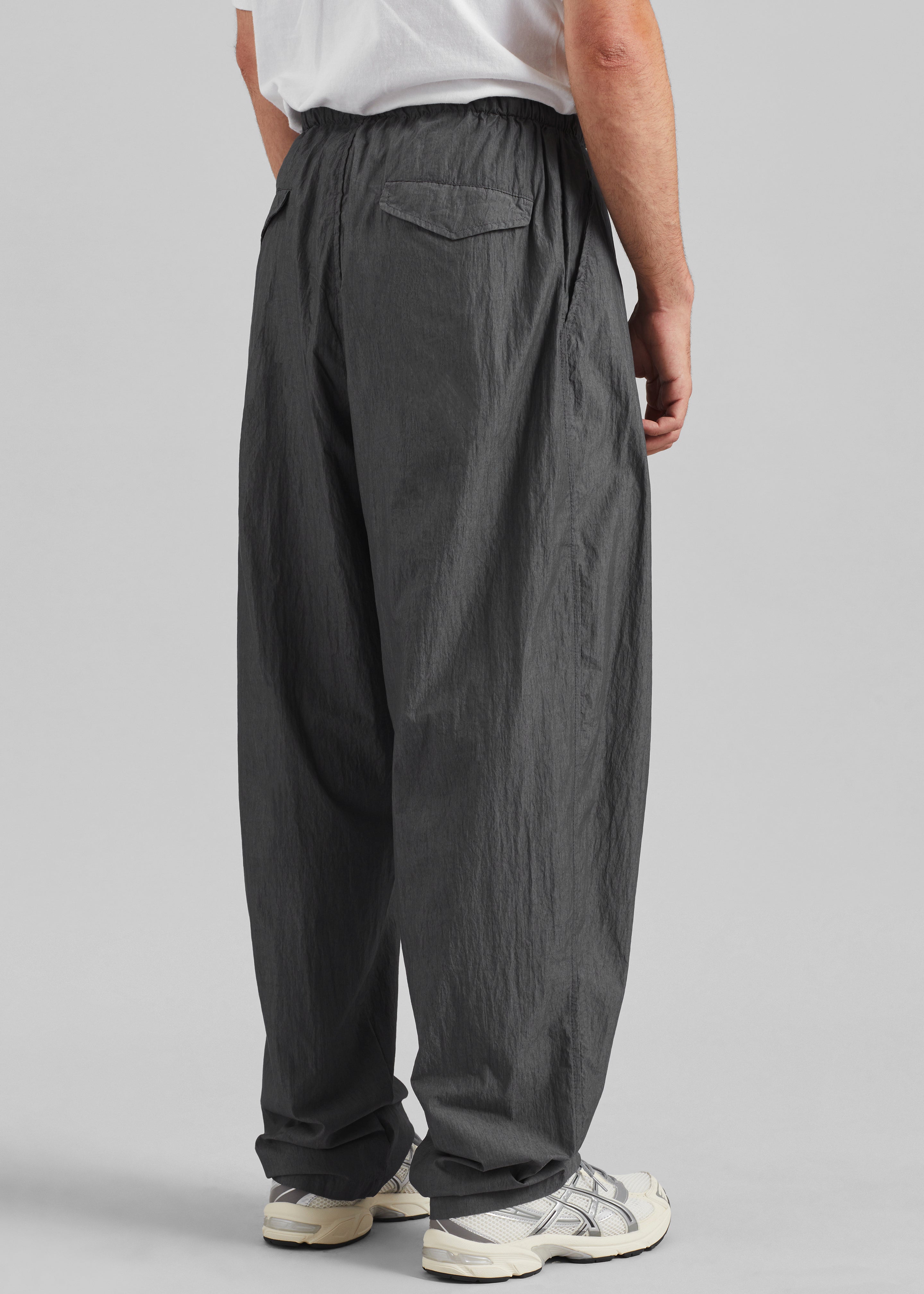 Ohio Crinkled Poplin Pants - Slate Grey – The Frankie Shop