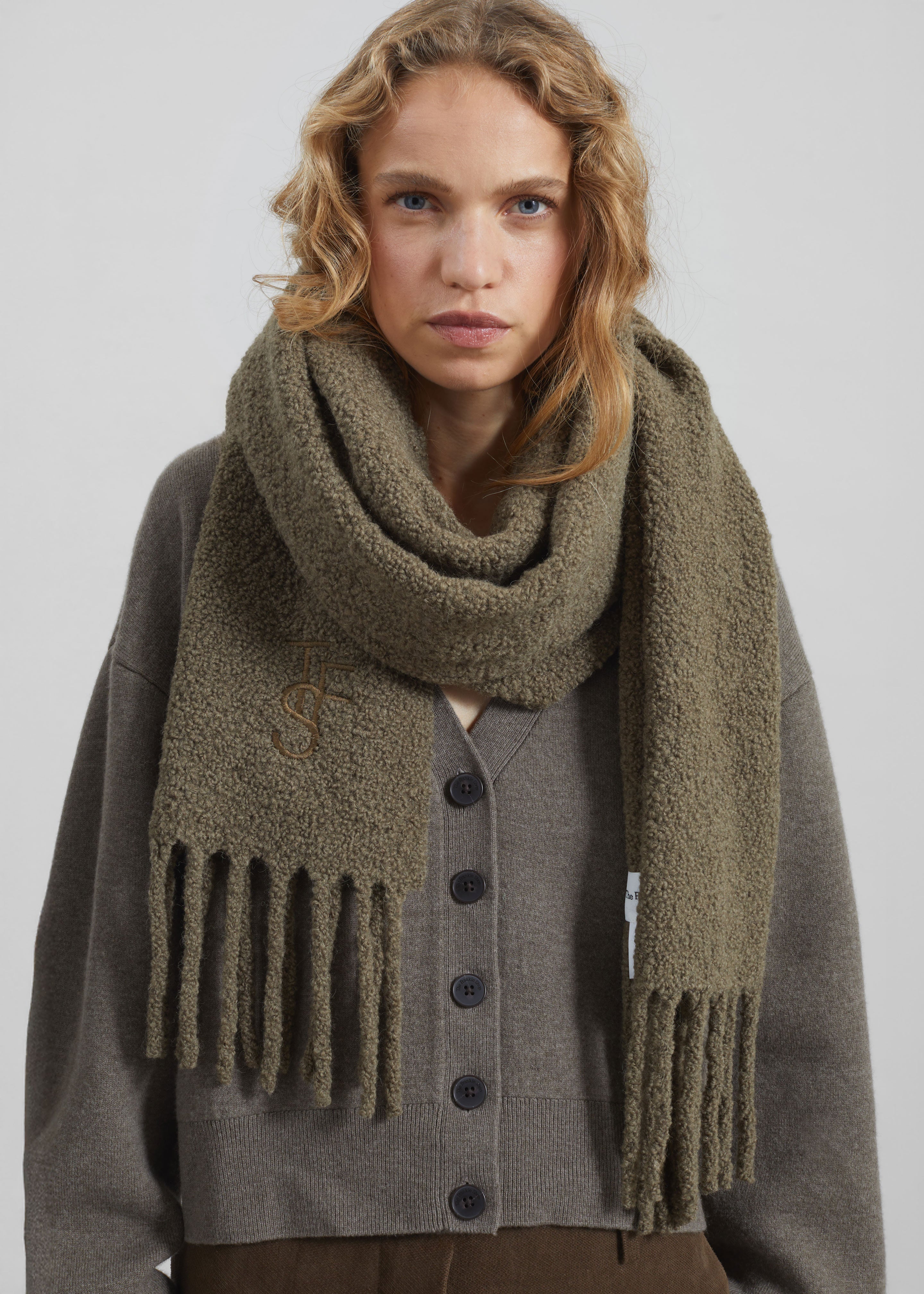 Olari Alpaca Blend Boucle Scarf - Olive - 1