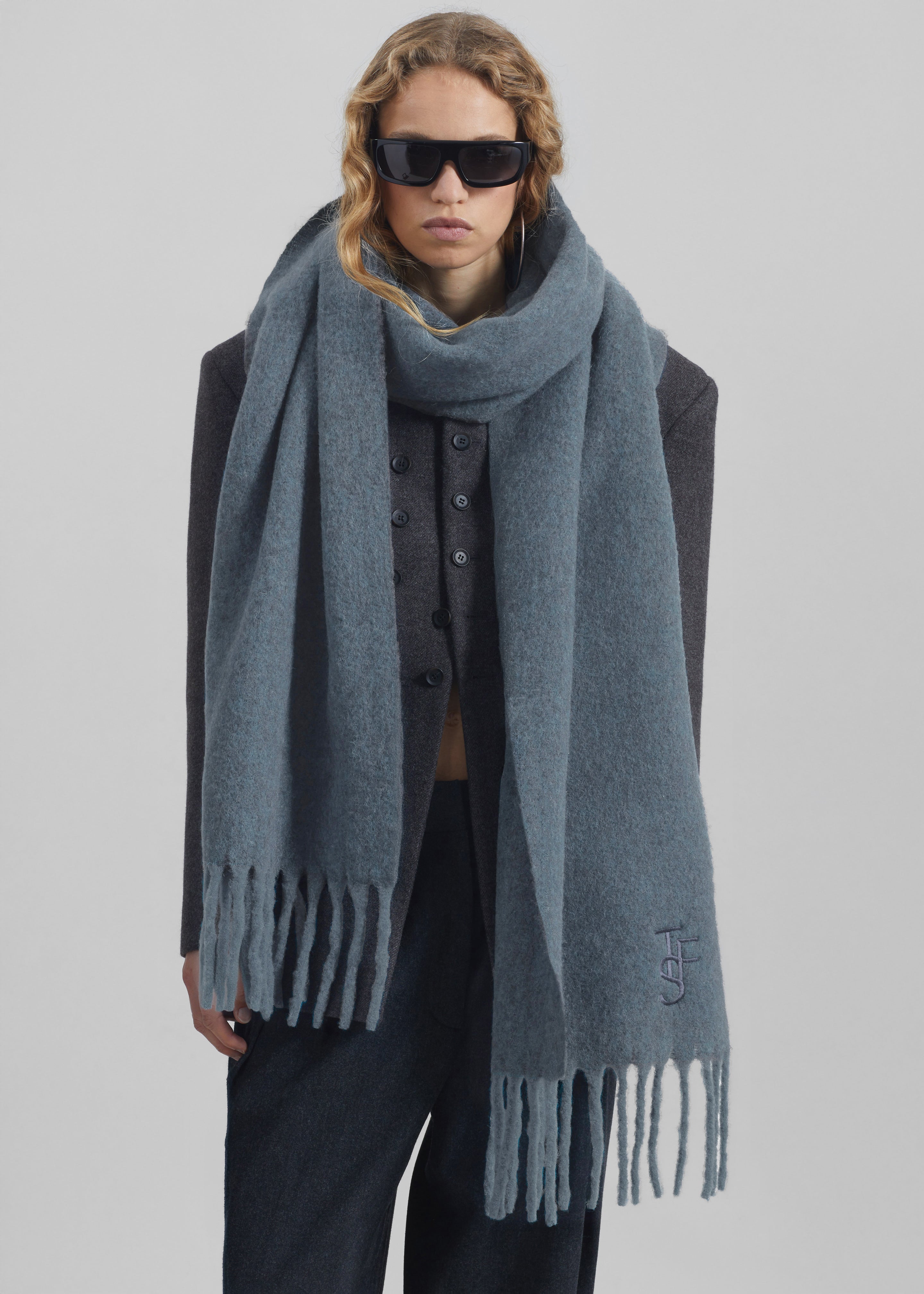 Olari Alpaca Blend Scarf - Dark Grey - 3