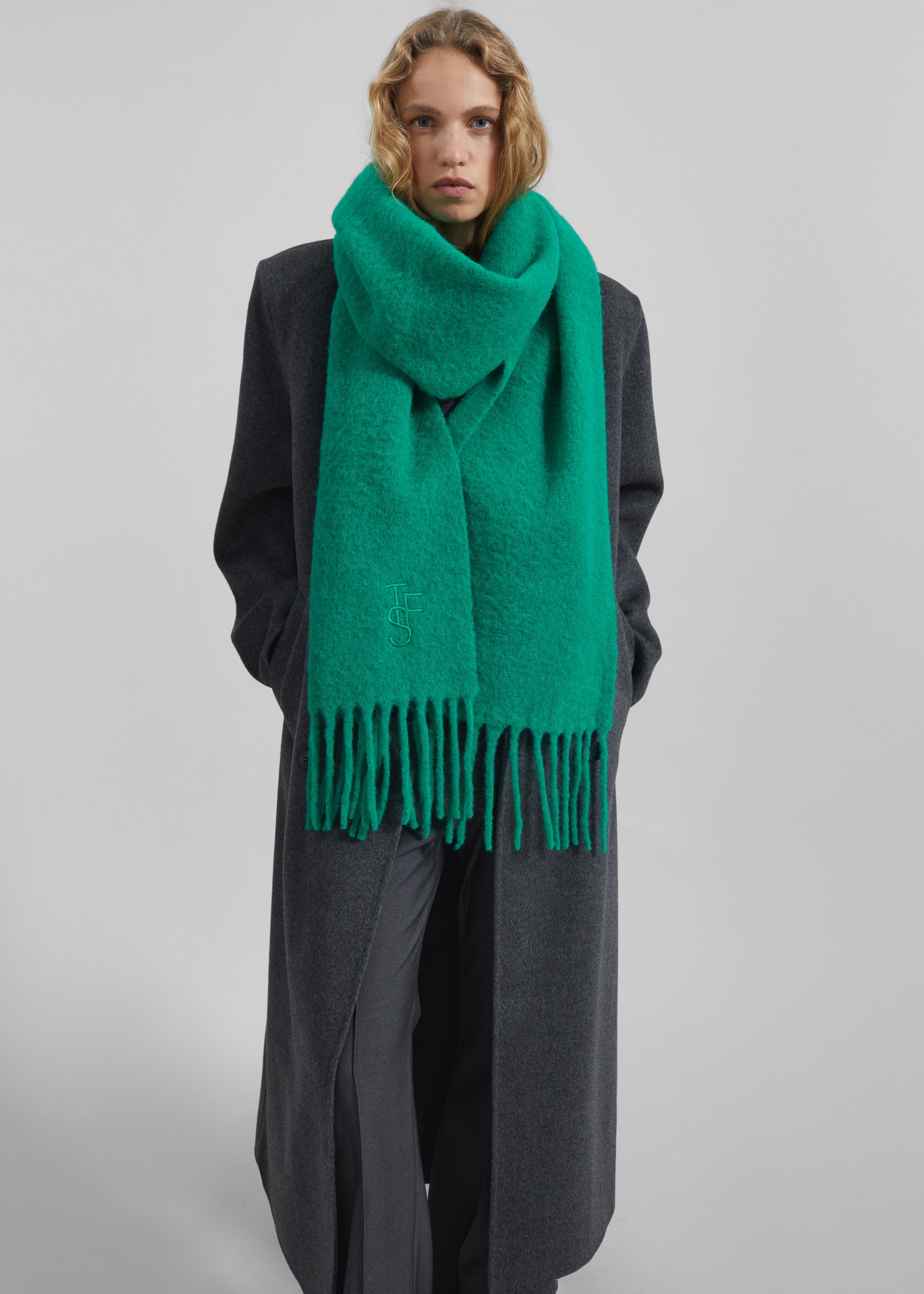 Olari Alpaca Blend Scarf - Green – The Frankie Shop