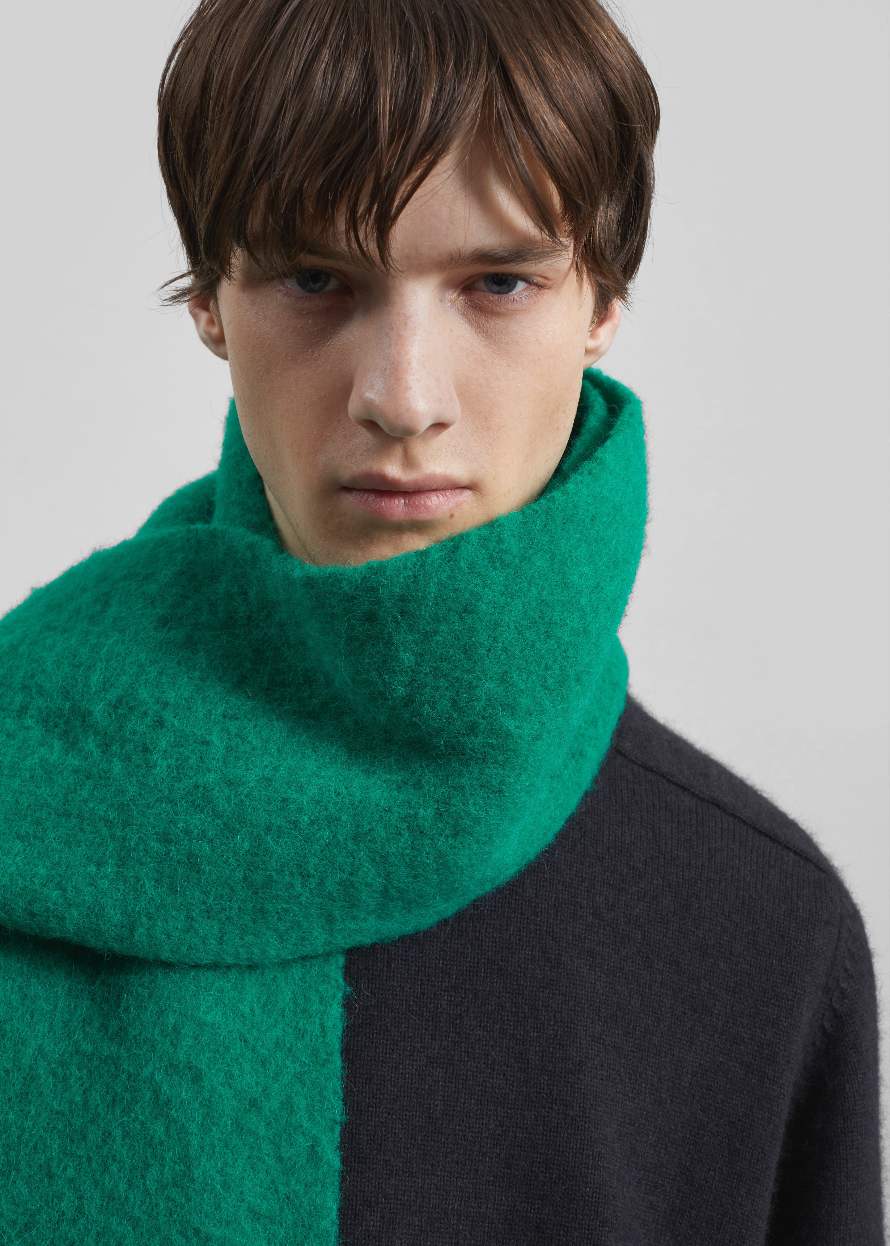 Olari Alpaca Blend Scarf - Green – The Frankie Shop