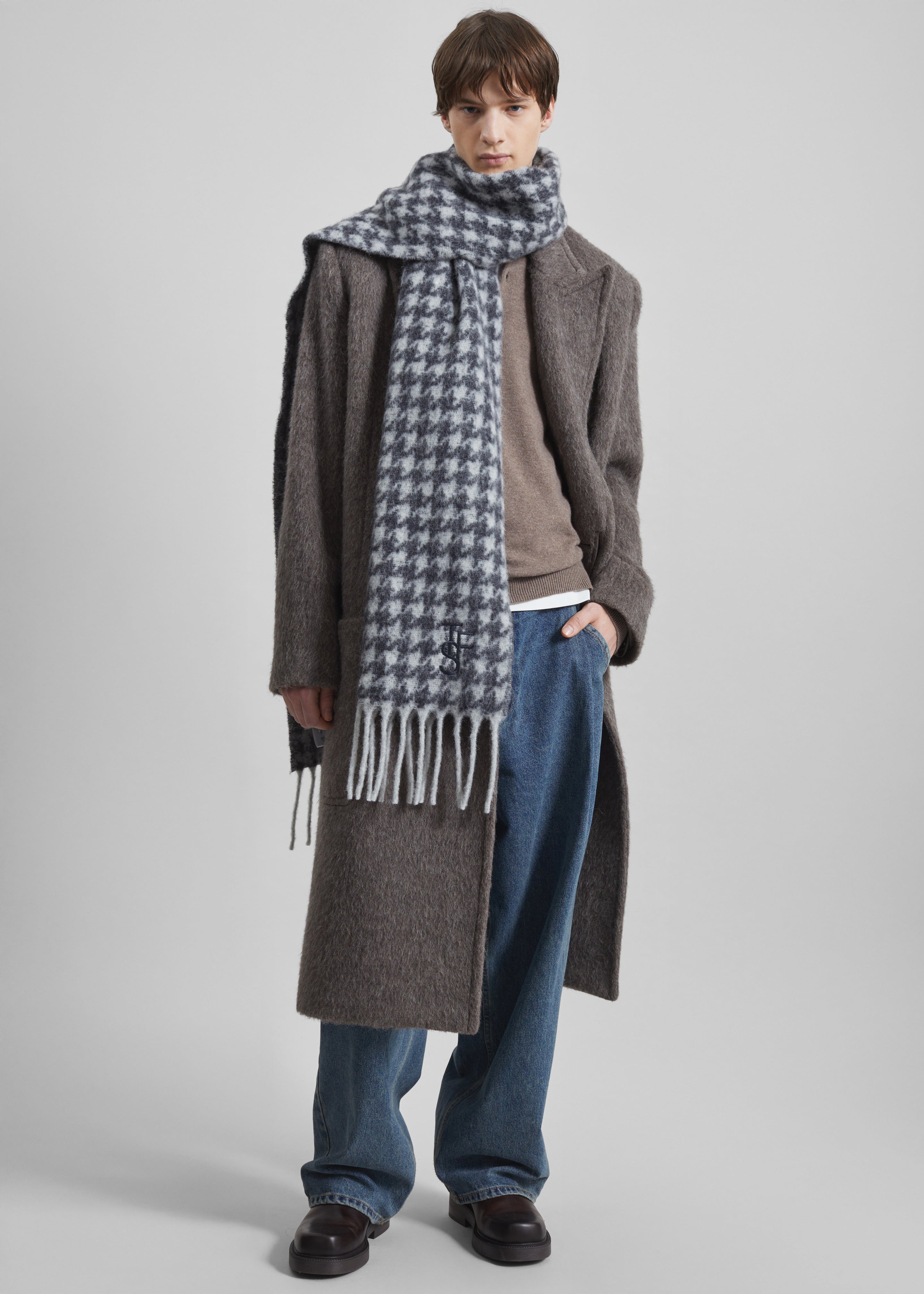 Olari Alpaca Blend Scarf - Grey Houndstooth Check - 8