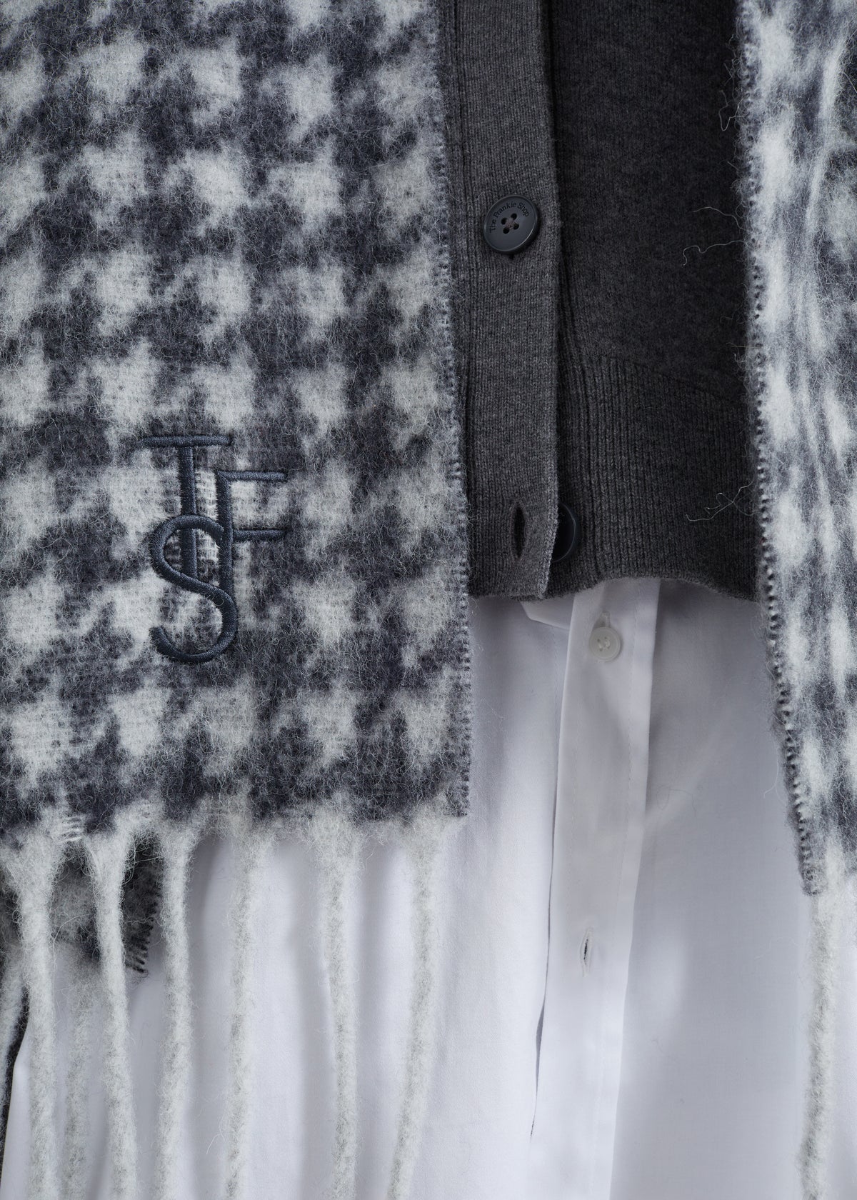 Olari Alpaca Blend Scarf - Grey Houndstooth Check - 4