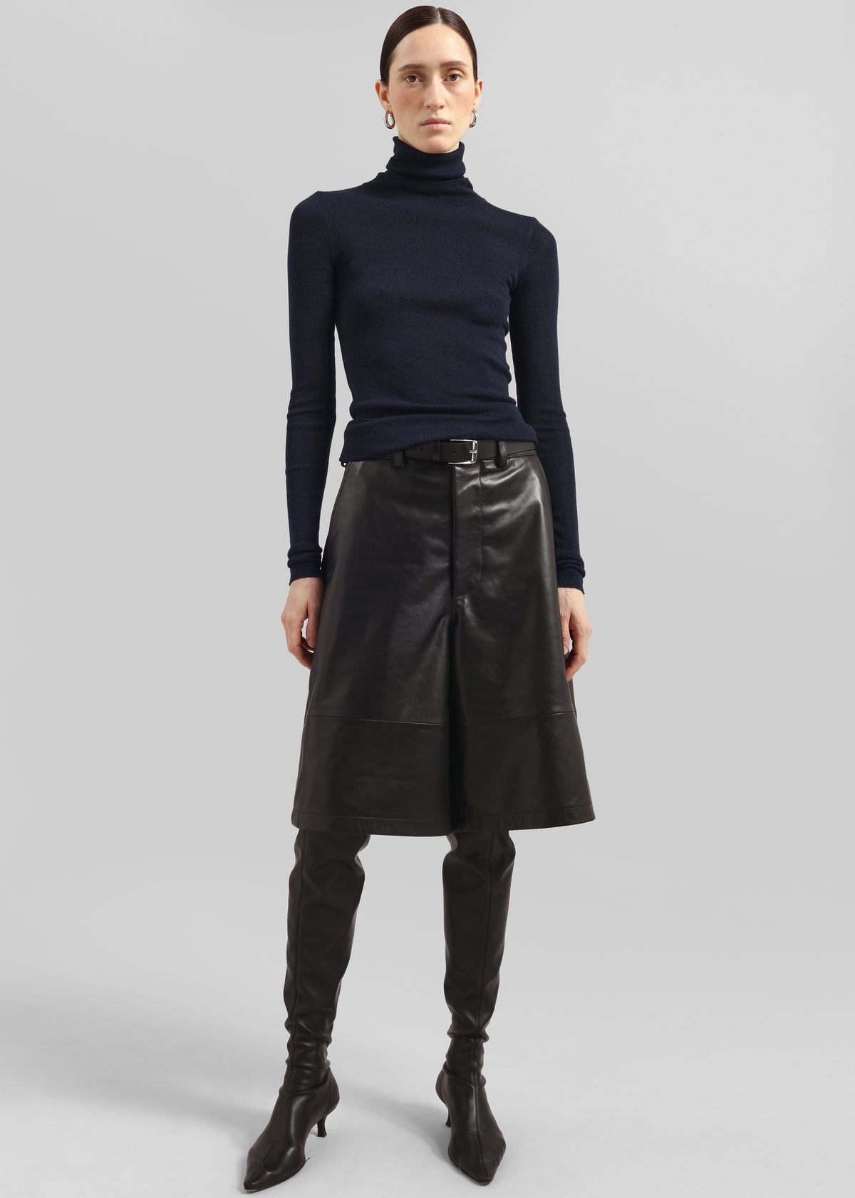 Olivia Leather Bermuda Shorts - Black - 5