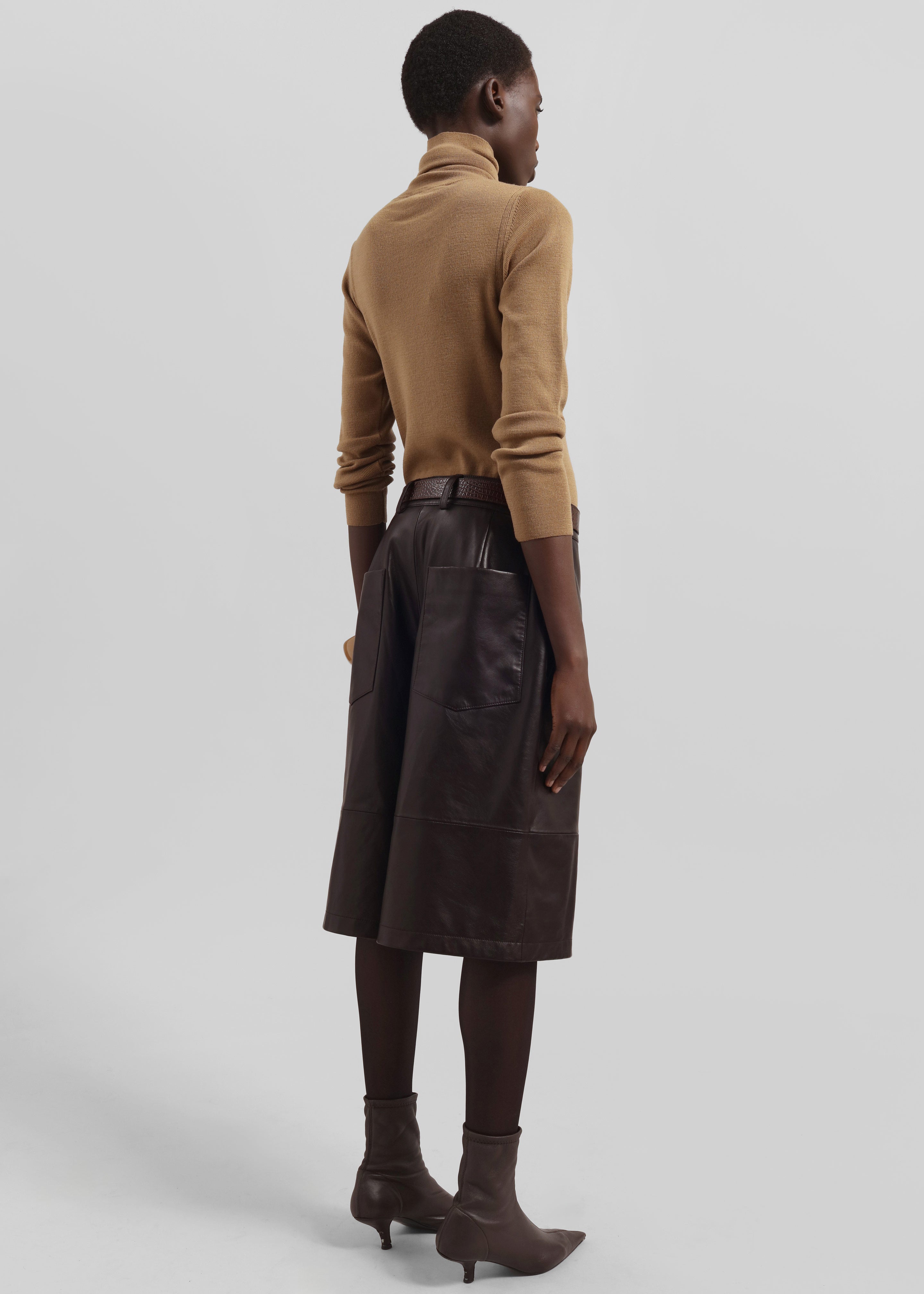 Olivia Leather Bermuda Shorts - Dark Brown - 10