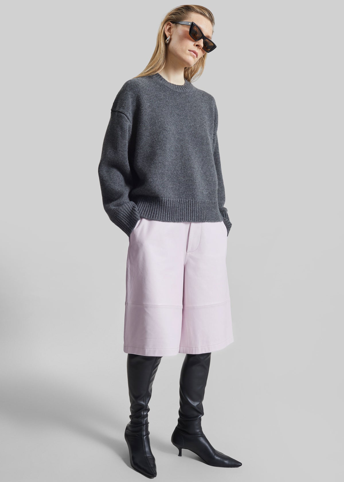 Olivia Leather Bermuda Shorts - Faded Pink - 6