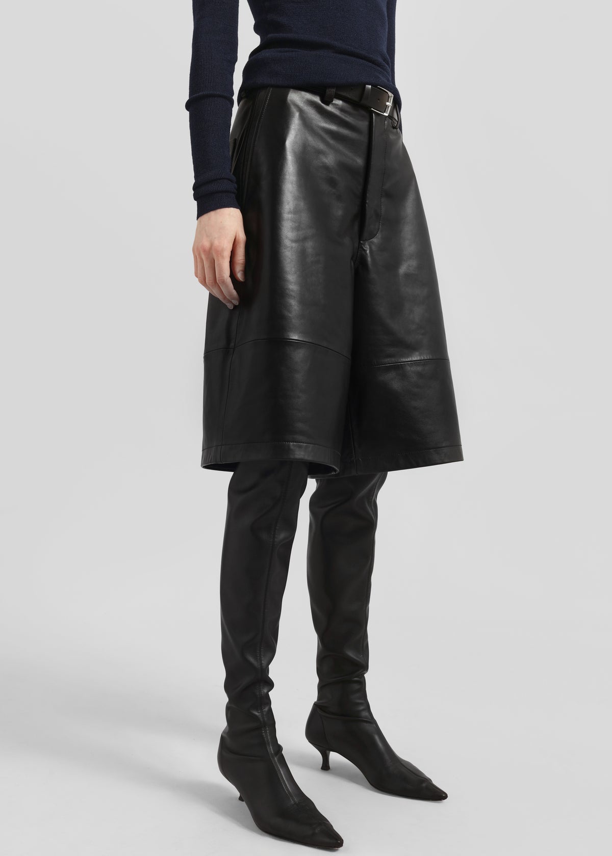 Olivia Leather Bermuda Shorts - Black - 3