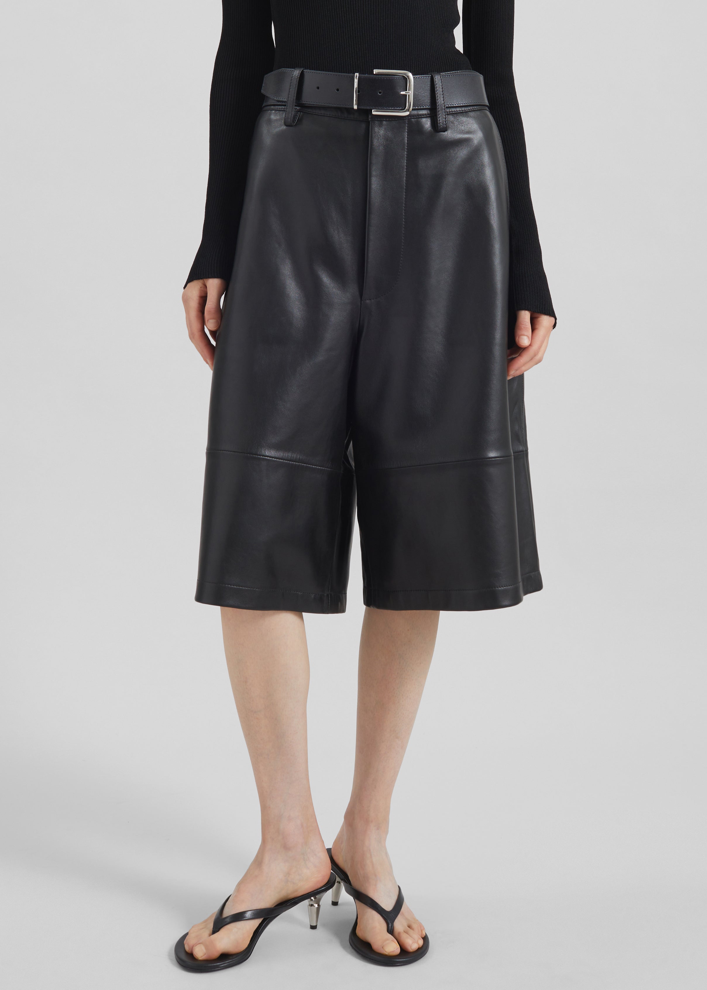 Olivia Leather Bermuda Shorts - Black – The Frankie Shop