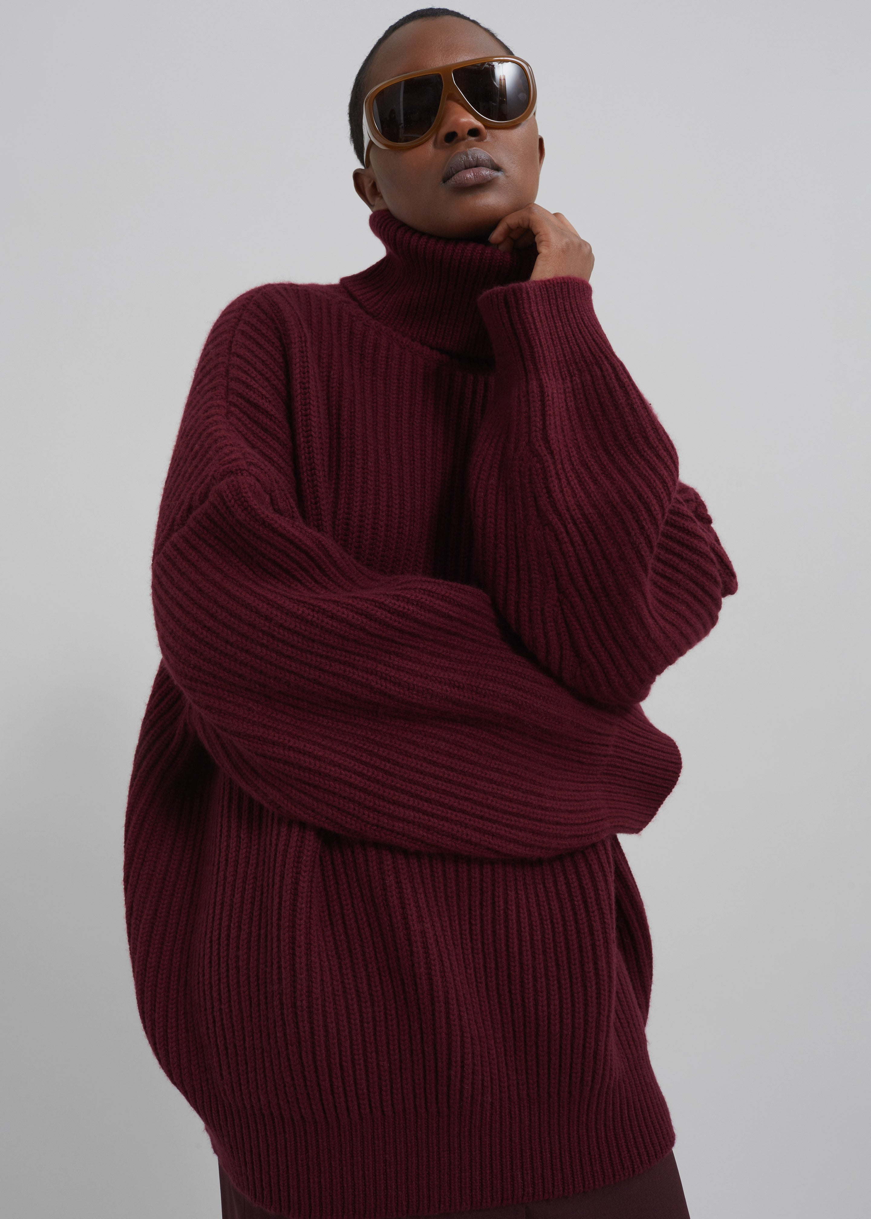 Olney Oversized Wool Turtleneck - Burgundy - 5