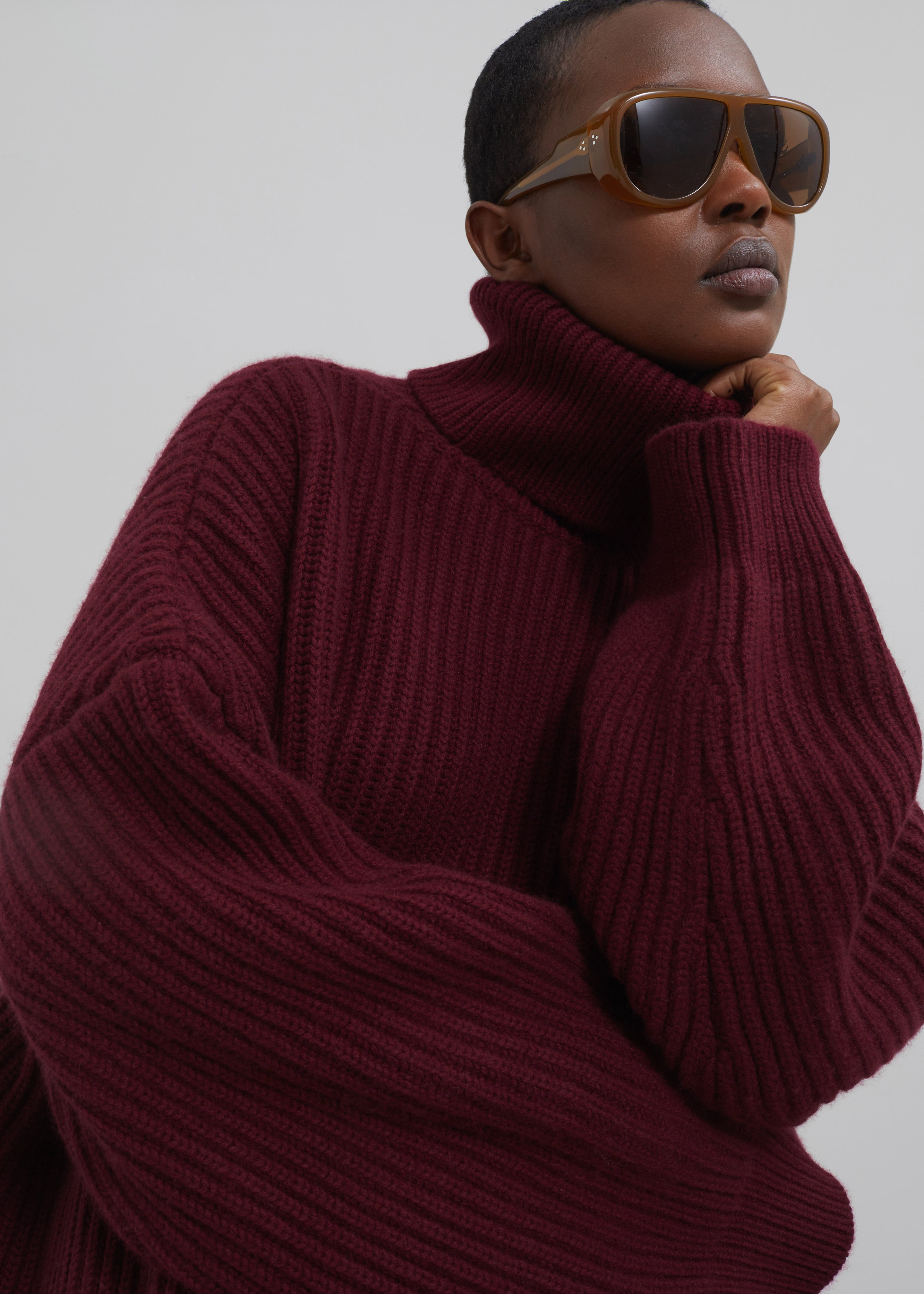 Olney Oversized Wool Turtleneck - Burgundy - 3