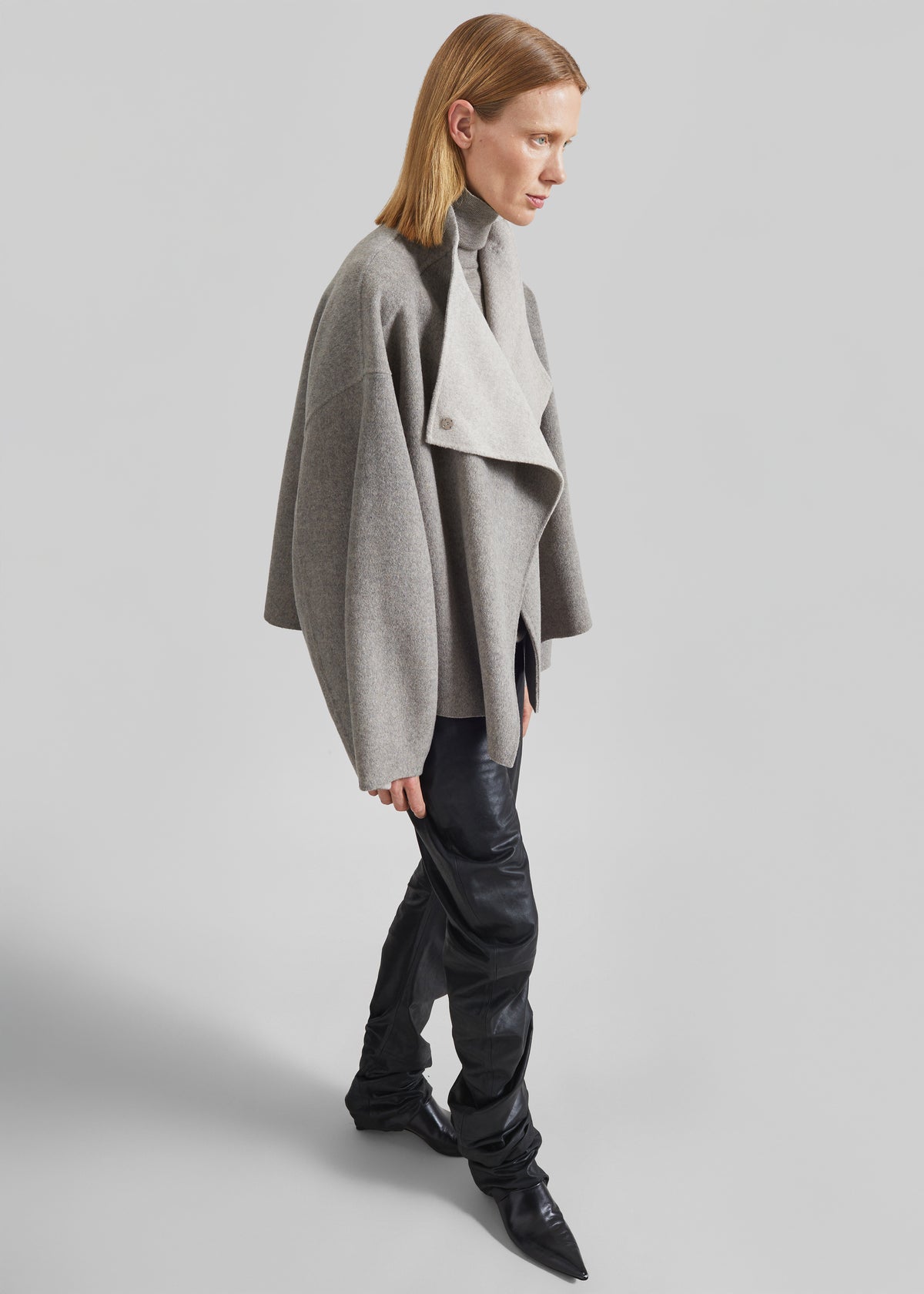 Onelle Wool Reversible Short Coat - Beige - 4
