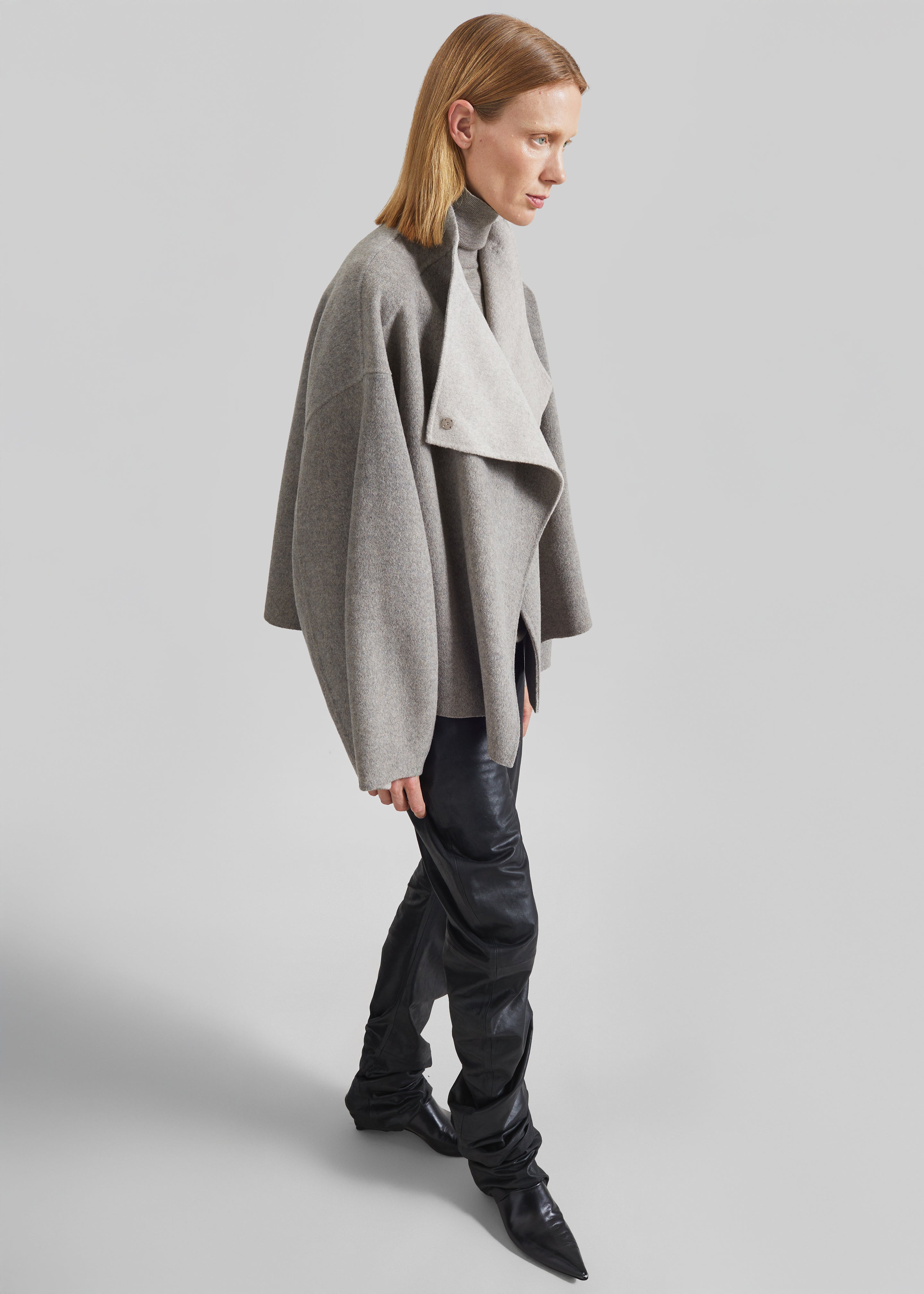 Onelle Wool Reversible Short Coat - Beige - 4