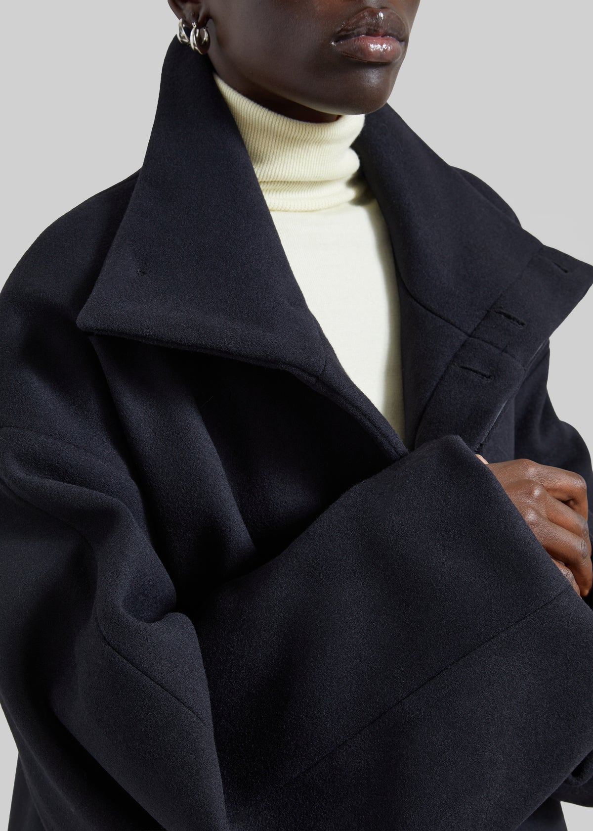 Onna Wool Short Coat - Navy