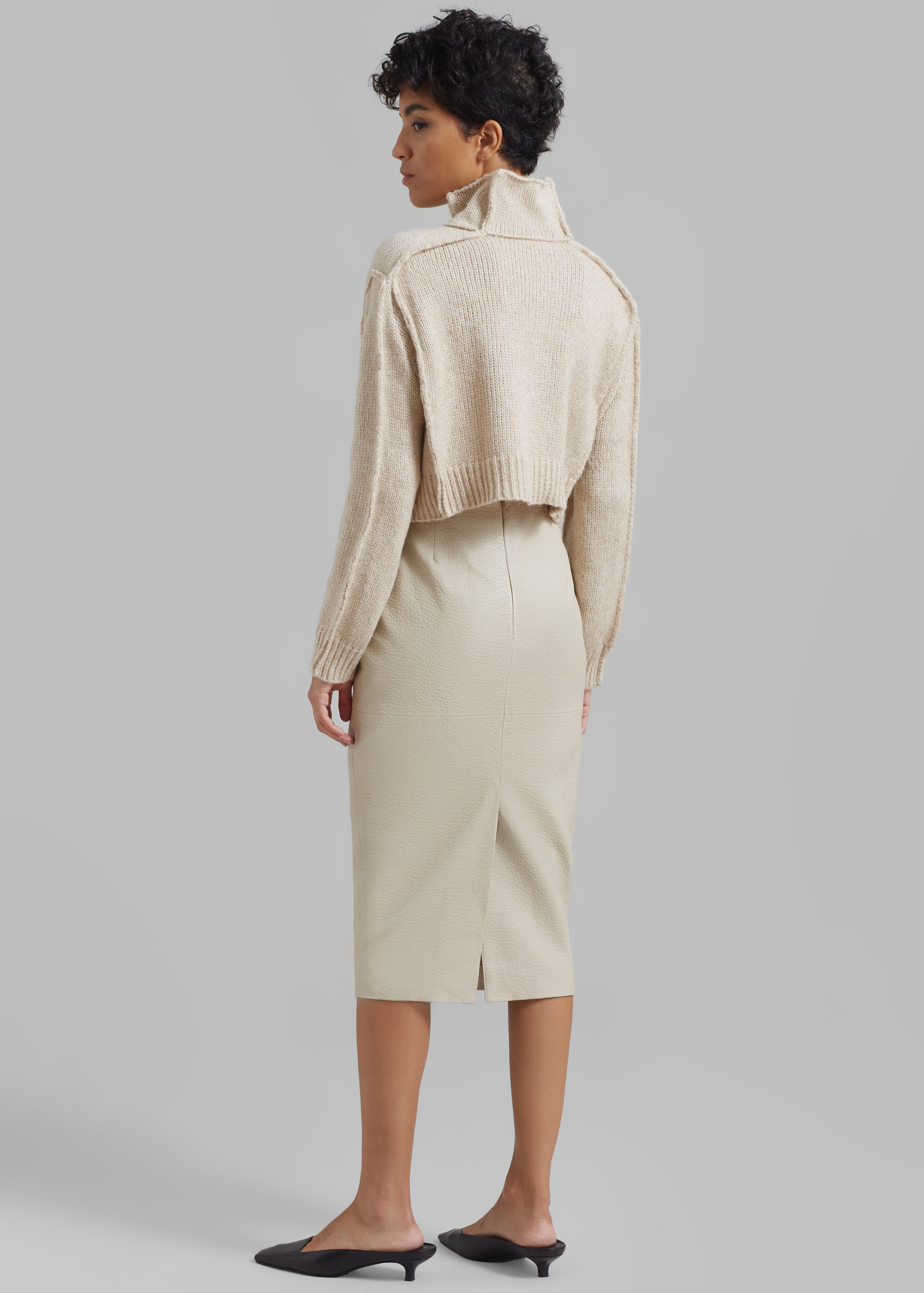 Leather pencil skirt cream hotsell