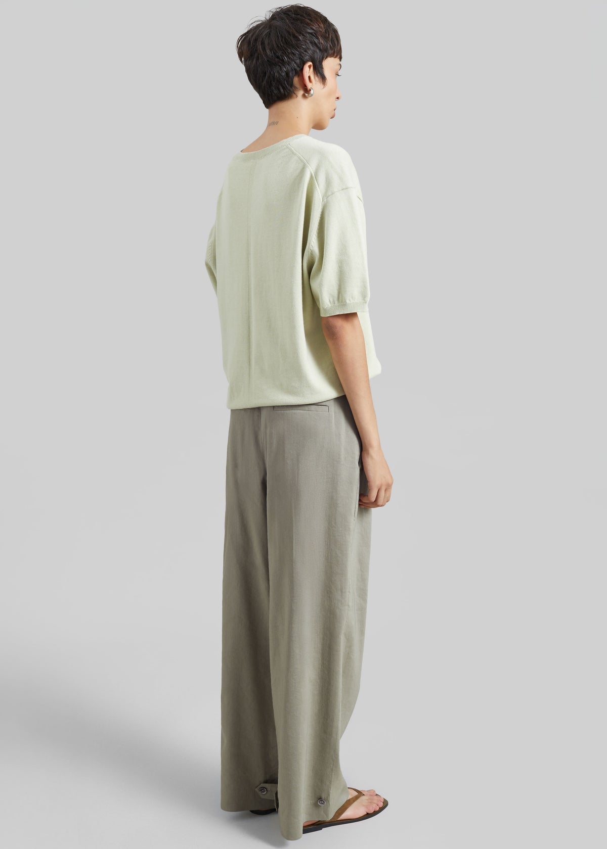 Ornan V-Neck Knit Pullover - Sage - 6