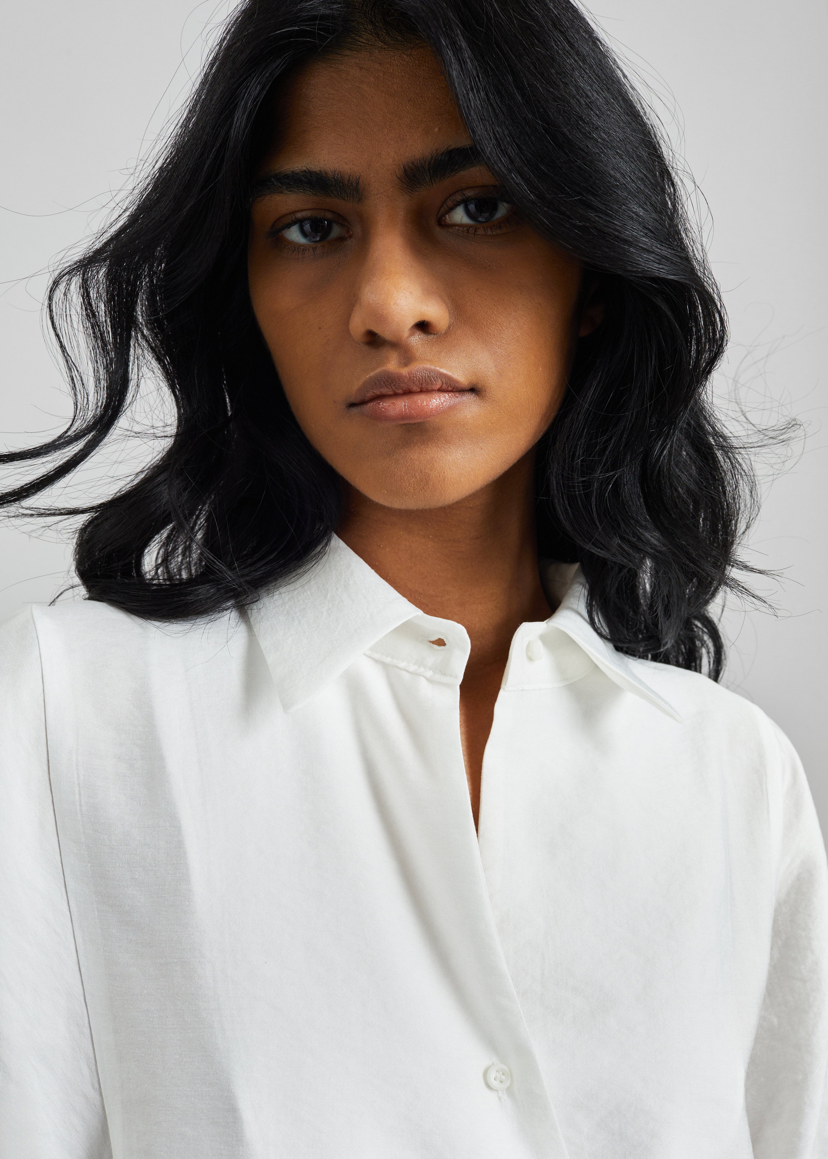 Orsel Cropped Crossover Shirt - White – The Frankie Shop