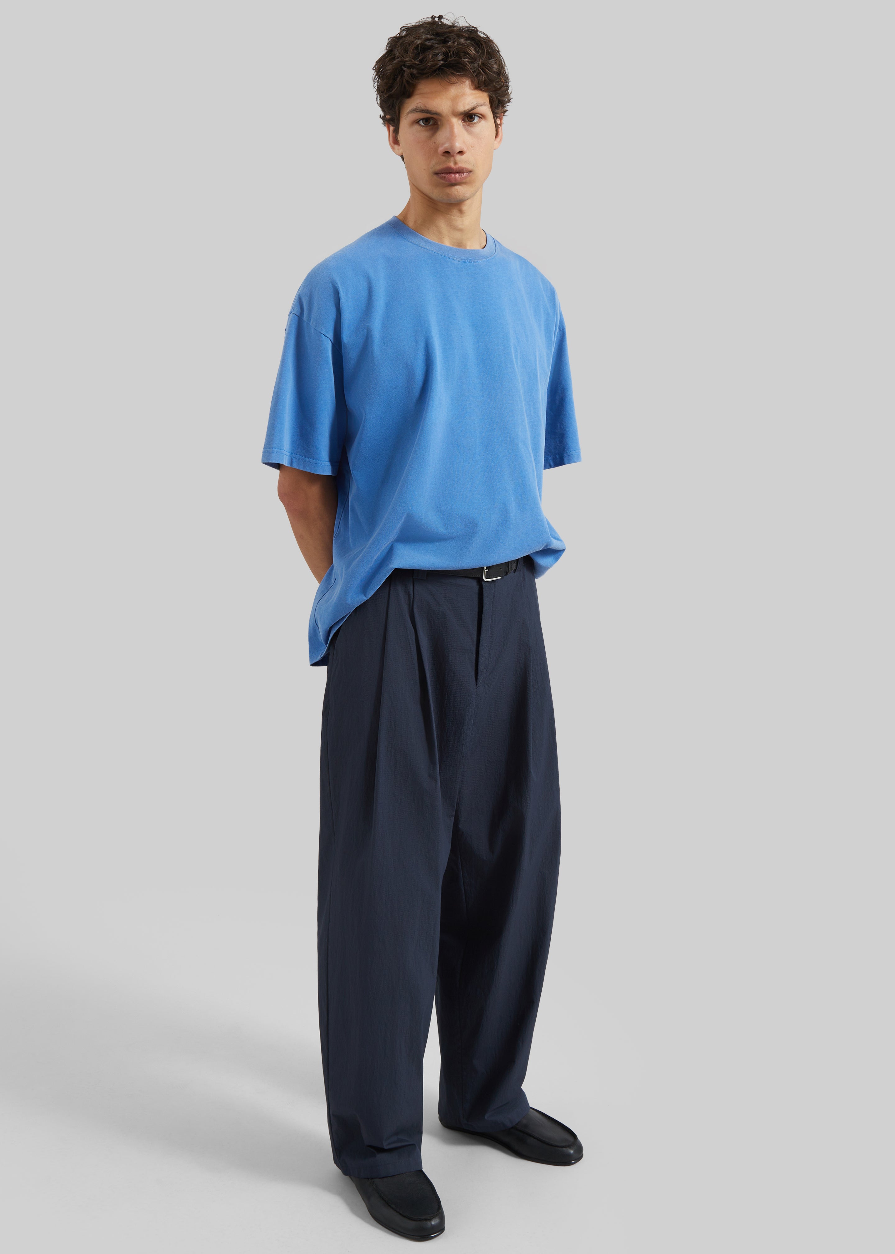 Osaka Pleated Pants - Navy – The Frankie Shop