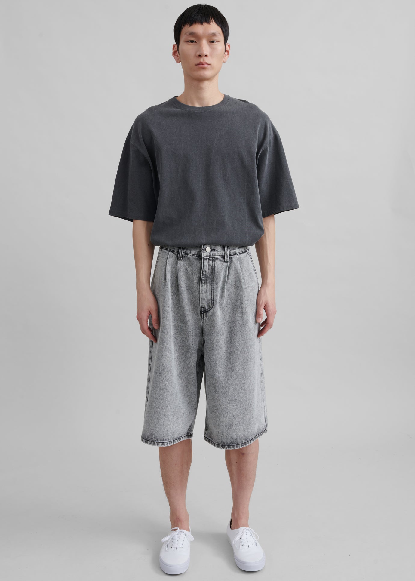 Otto Denim Bermuda Shorts - Grey