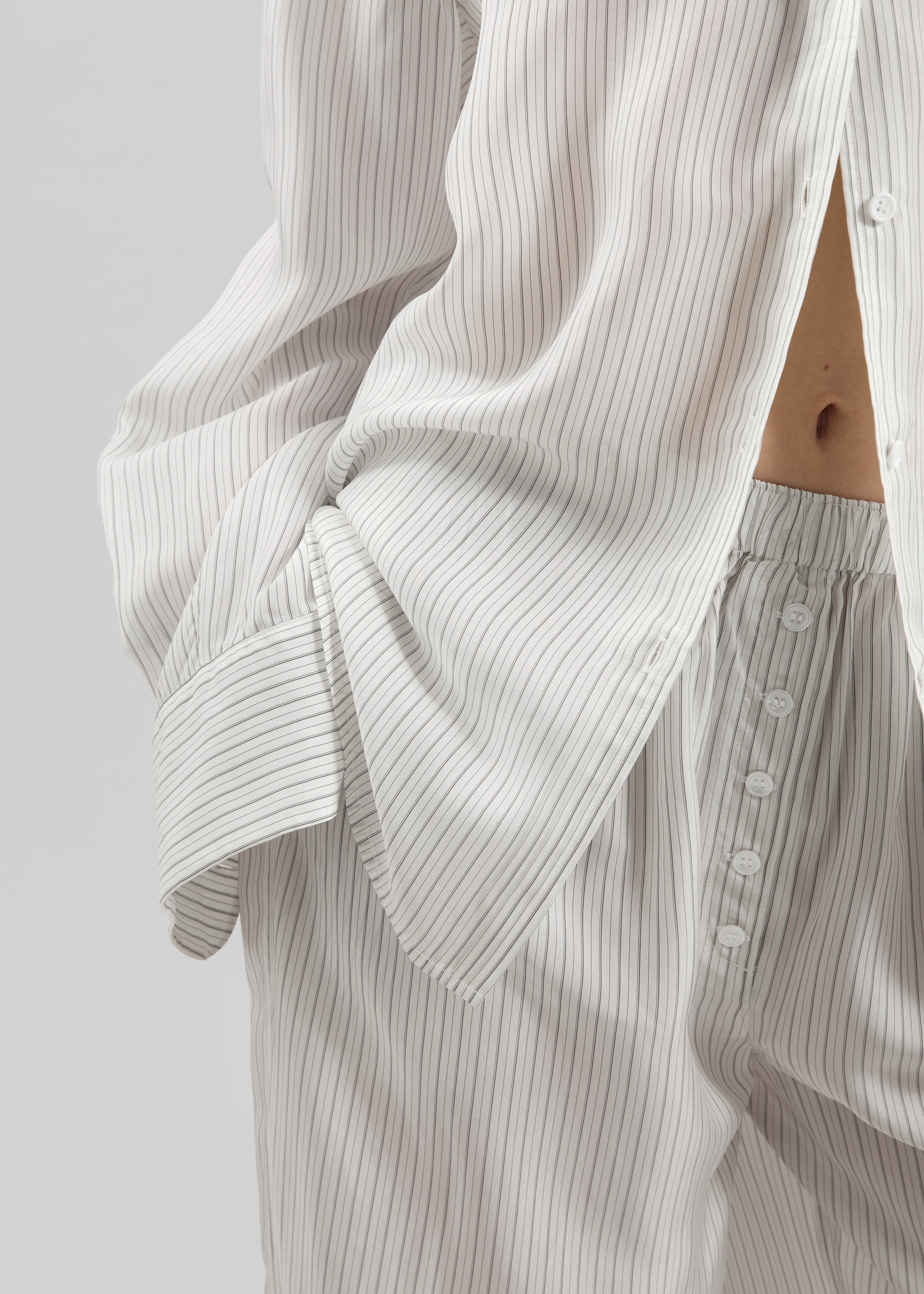 Peri Double Striped Shirt - White/Black Stripe - 11