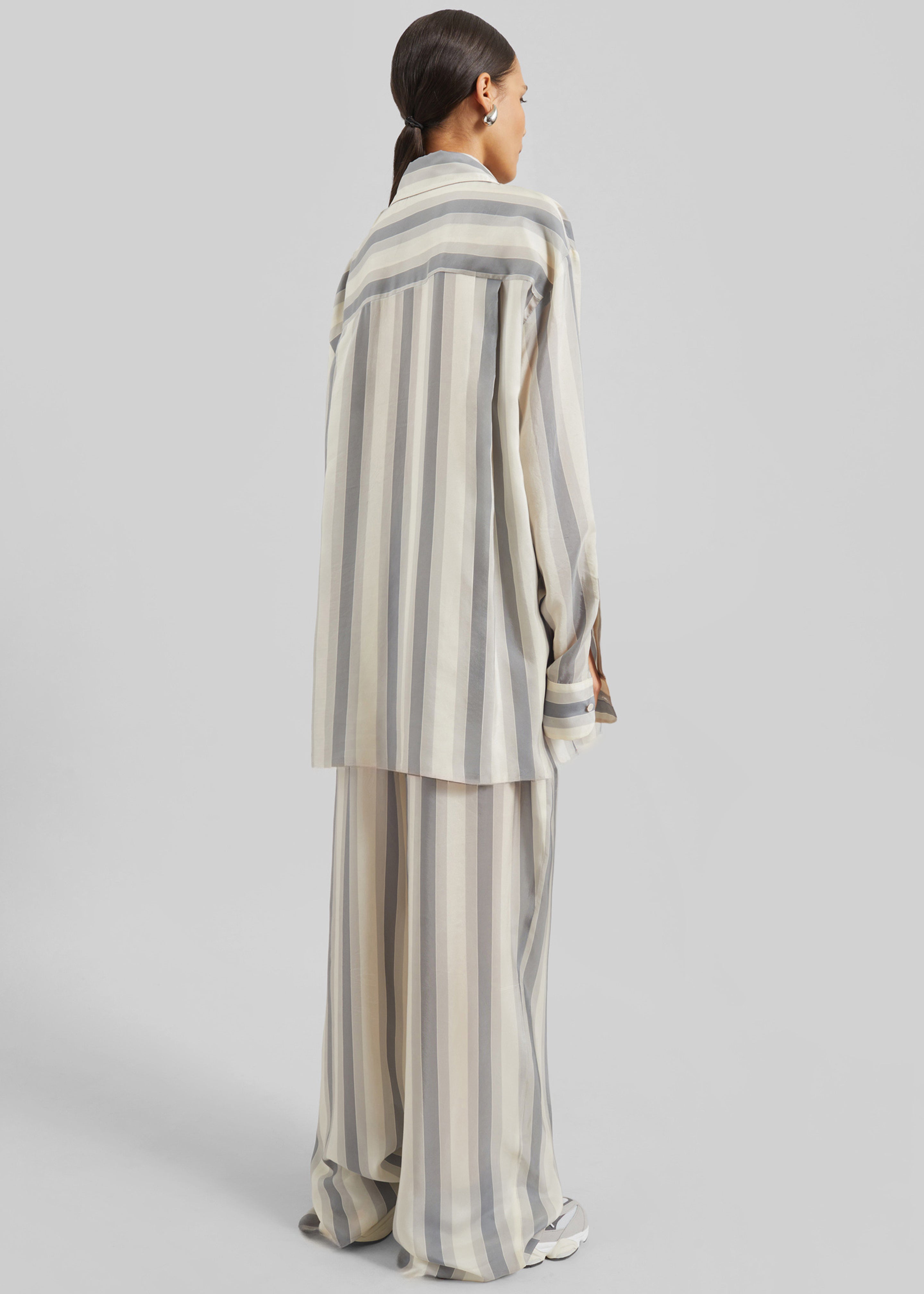 Peri Fluid Shirt - White/Grey Stripe - 12