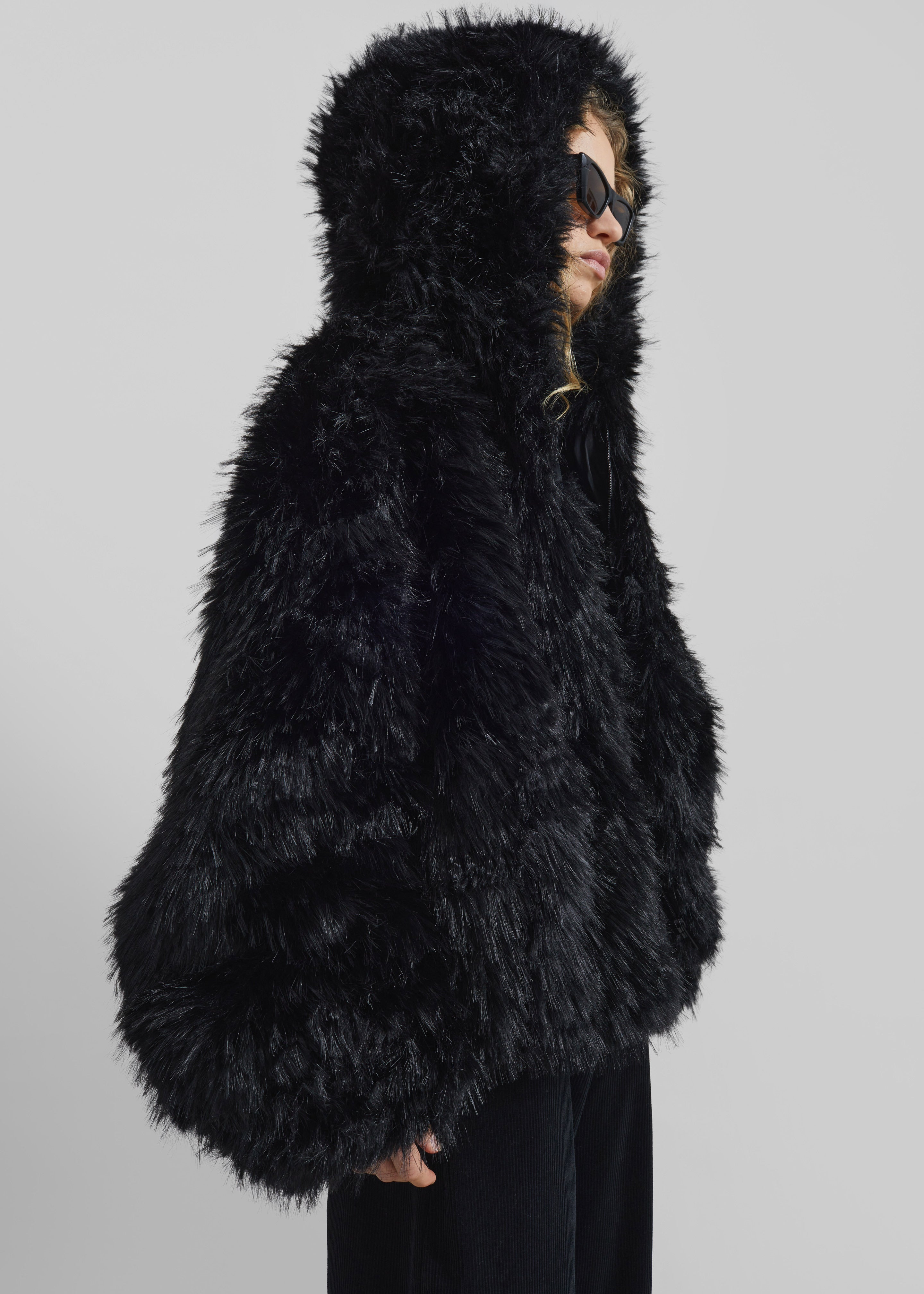 Pieces Uniques Le Sailor Faux Fur Sweatshirt - Black - 6