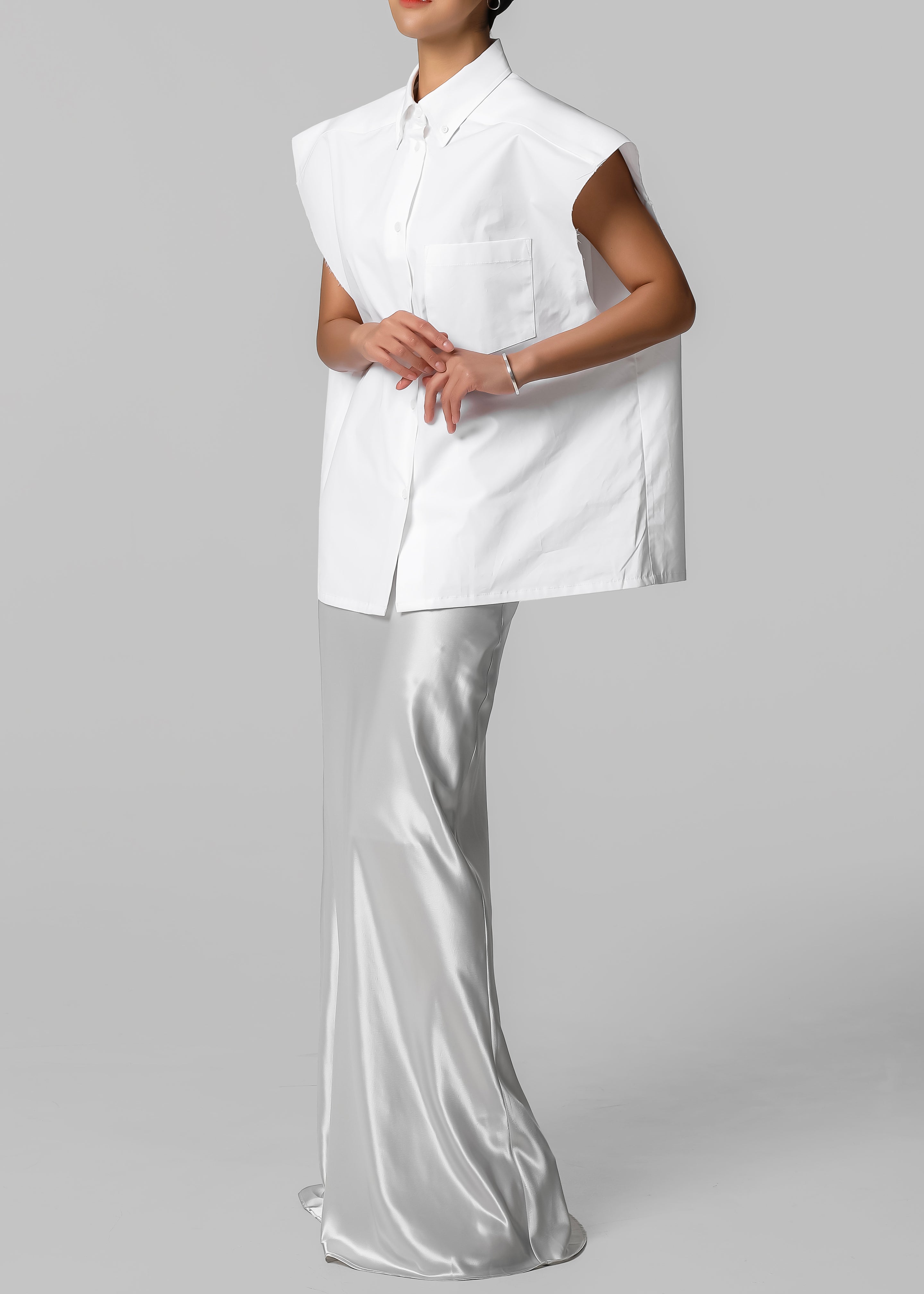 Rae Sleeveless Button Down Shirt - White – The Frankie Shop