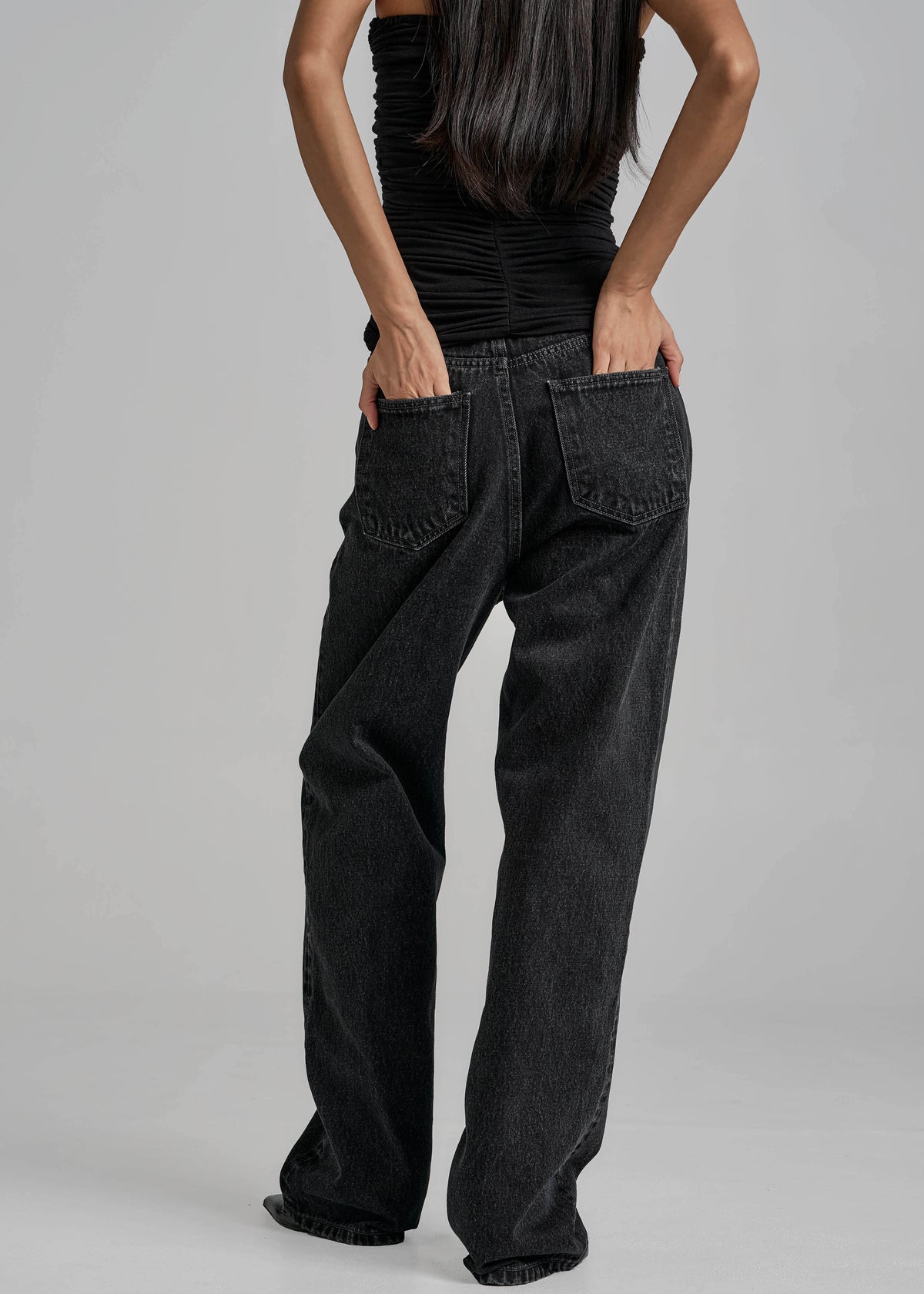Raven Low Rise Jeans - Black Wash - 9