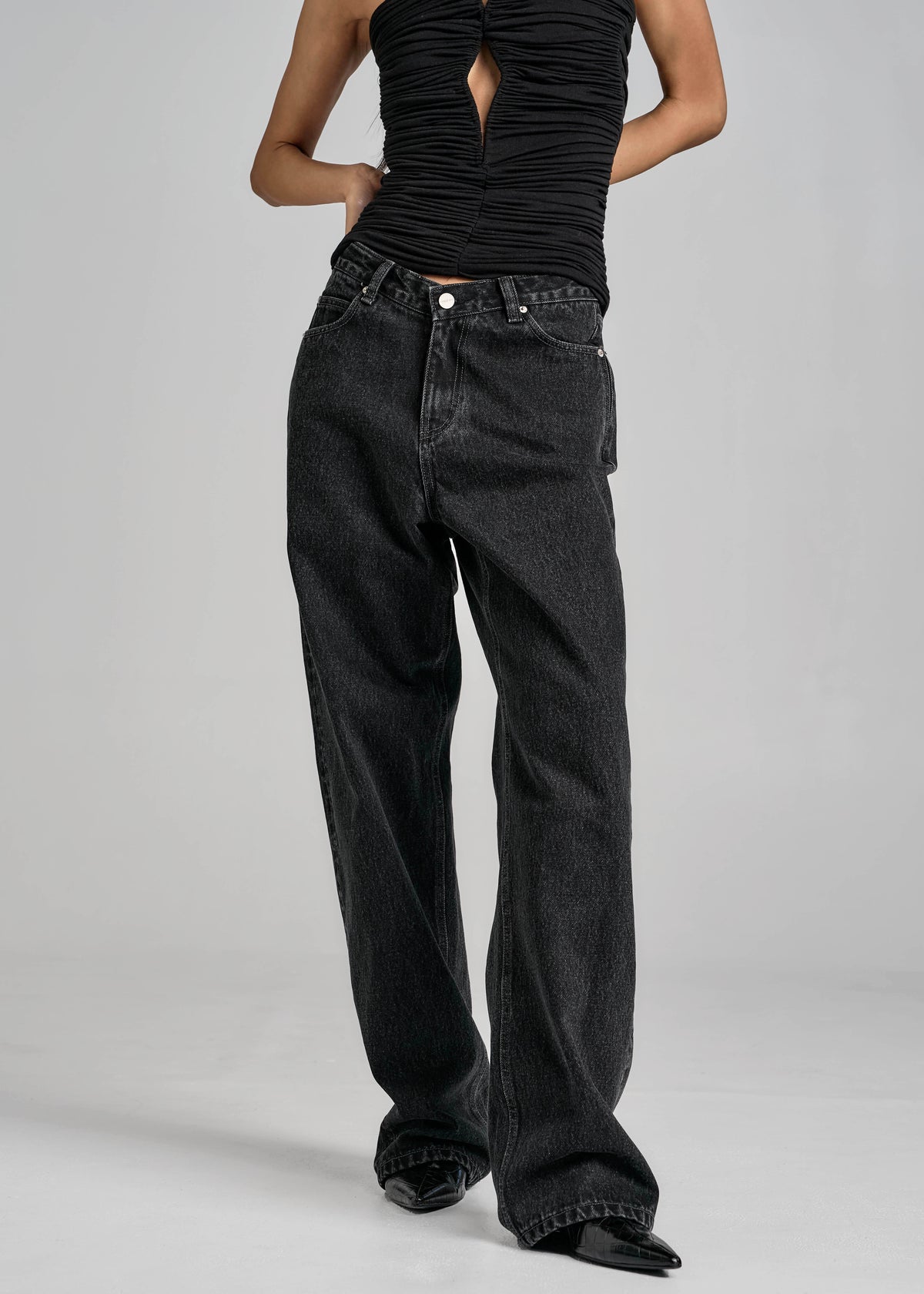 Raven Low Rise Jeans - Black Wash - 8
