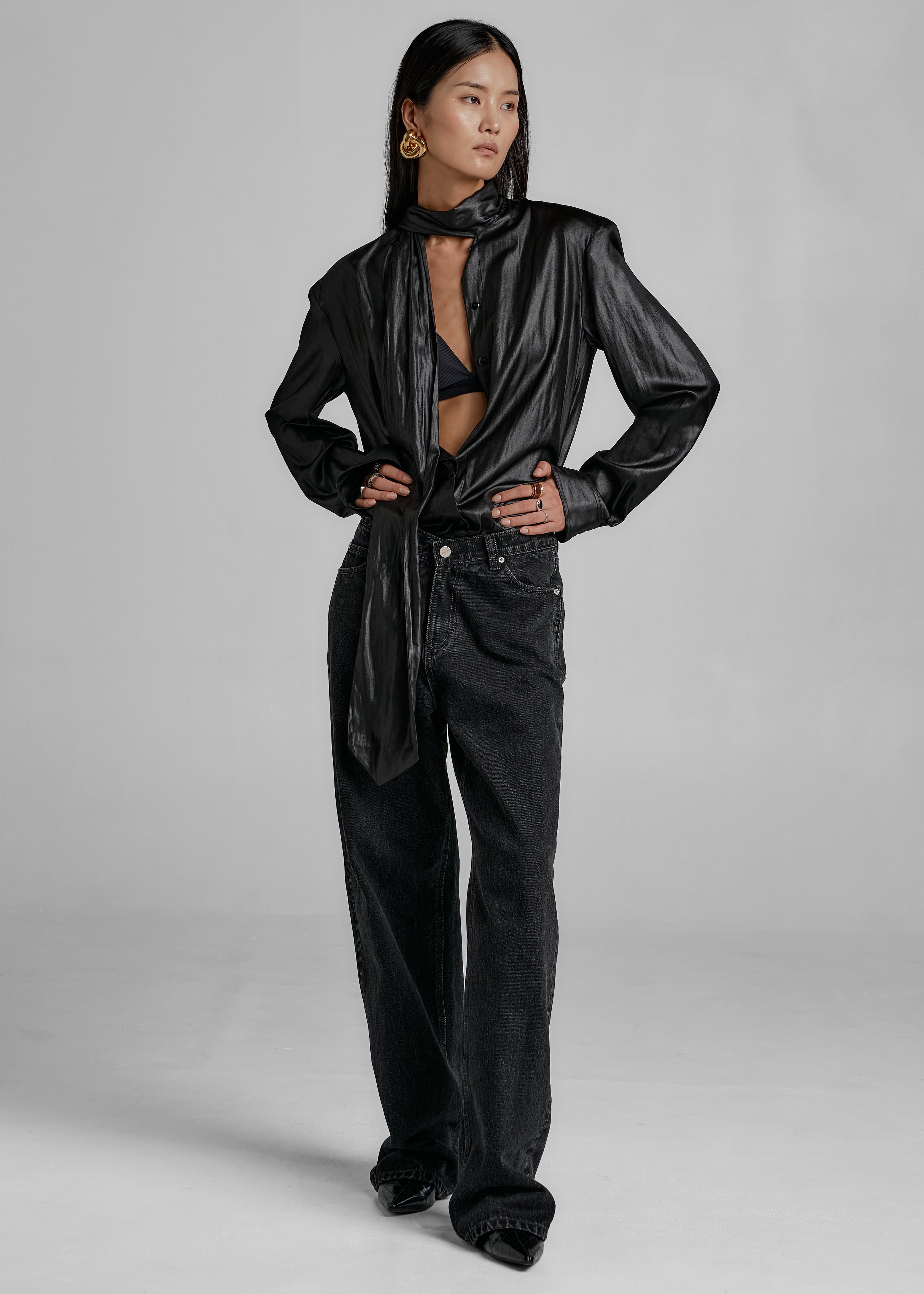 Raven Low Rise Jeans - Black Wash - 7