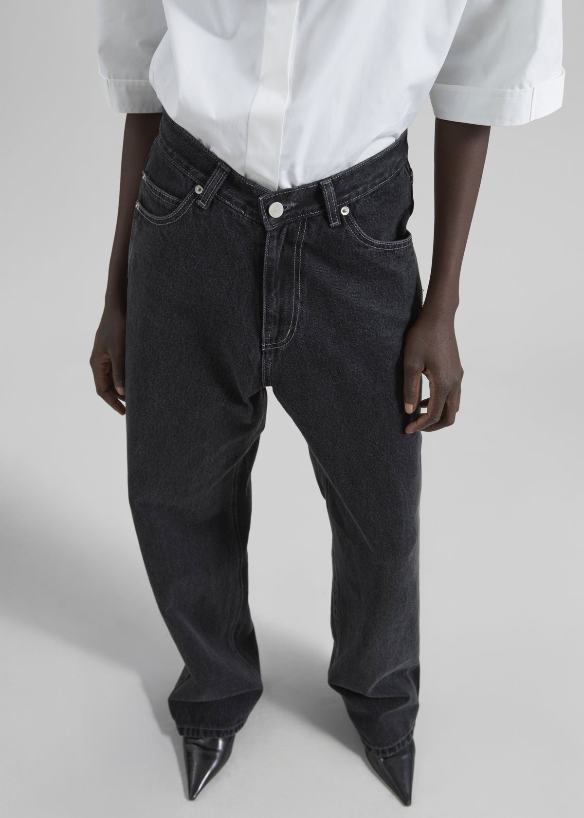 Raven Low Rise Jeans - Black Wash - 1