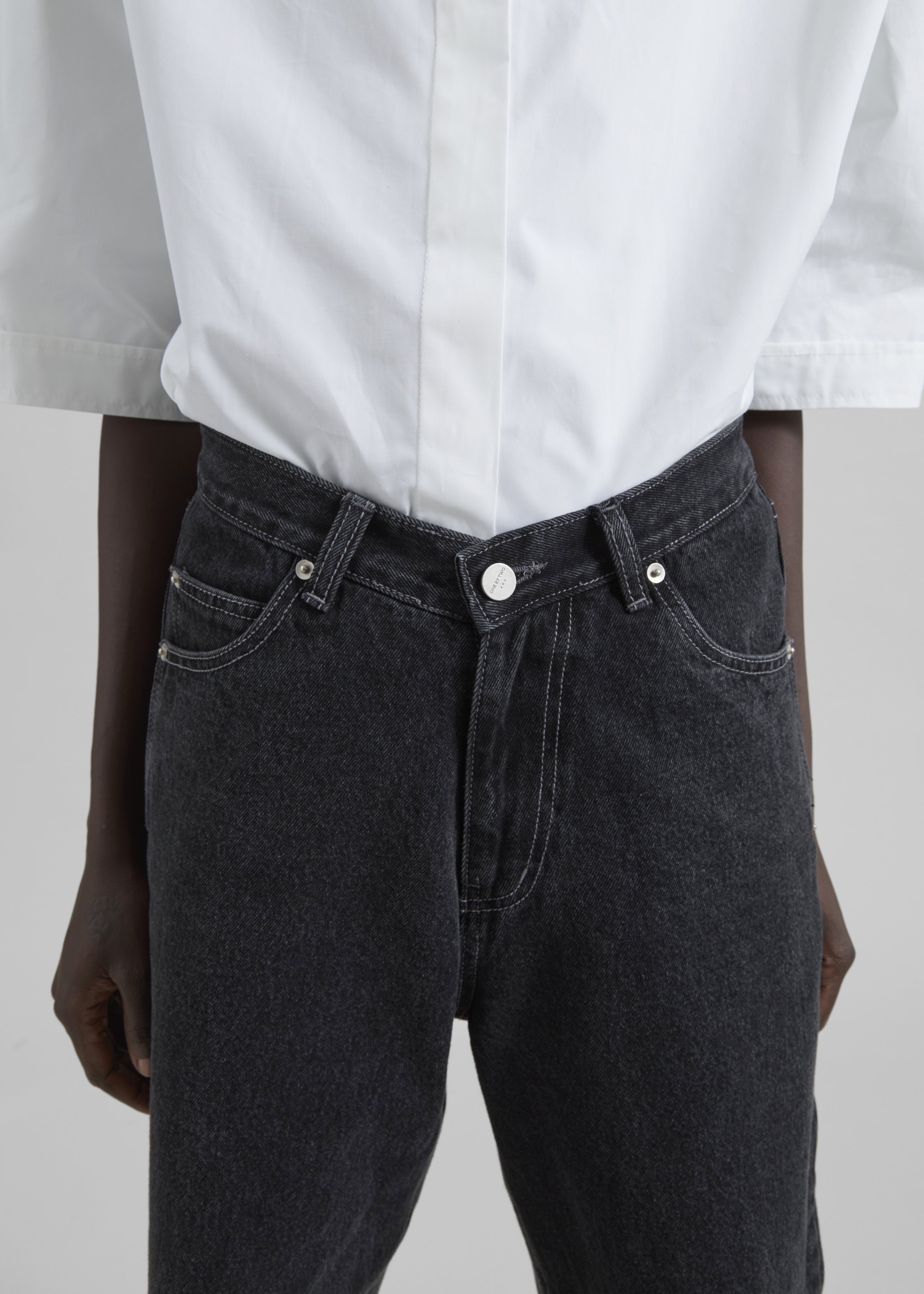 Raven Low Rise Jeans - Black Wash - 4