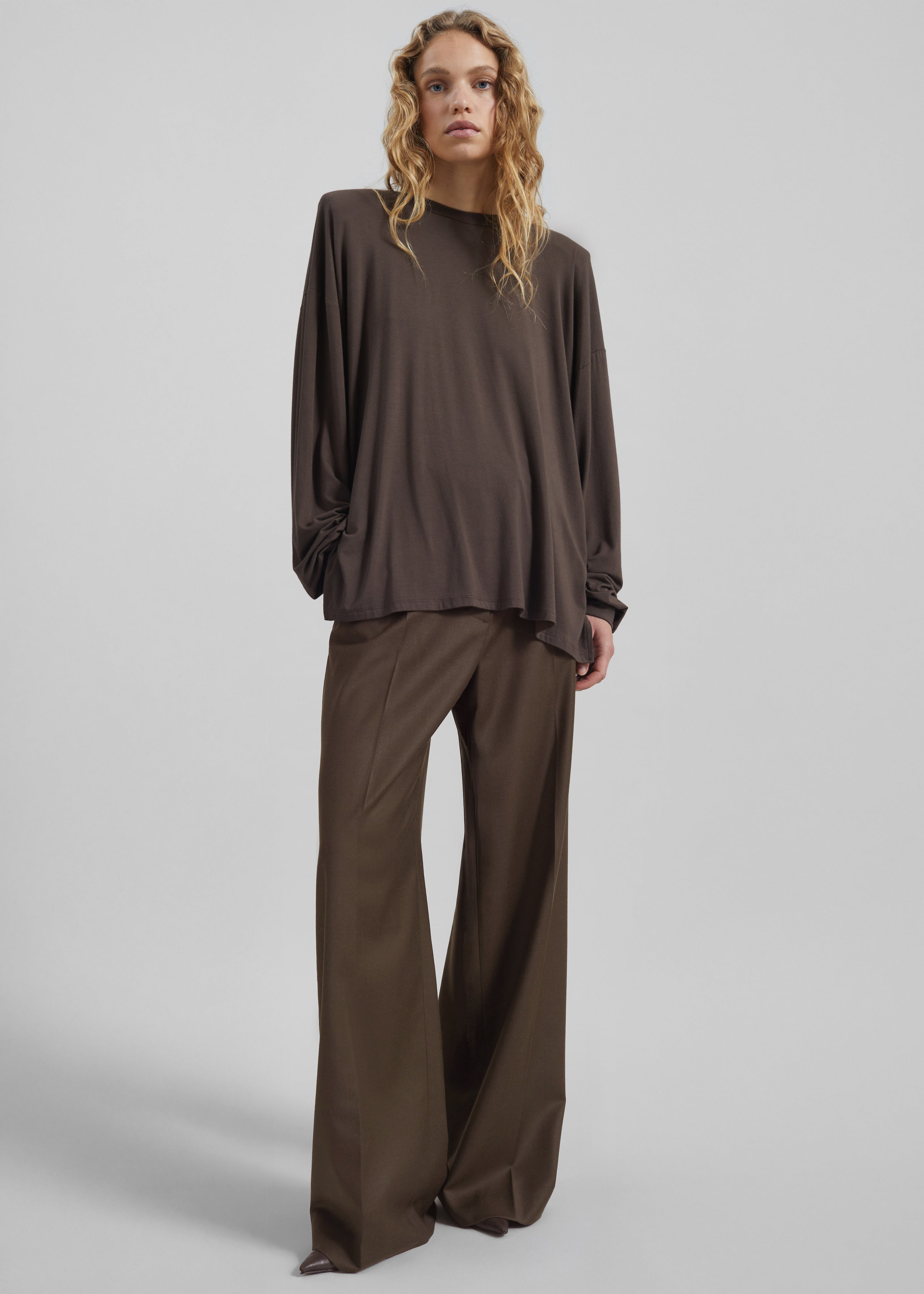 andequal ribbon sleeve tops ブラウン Ravvi Soft Padded Top - Brown – The Frankie Shop