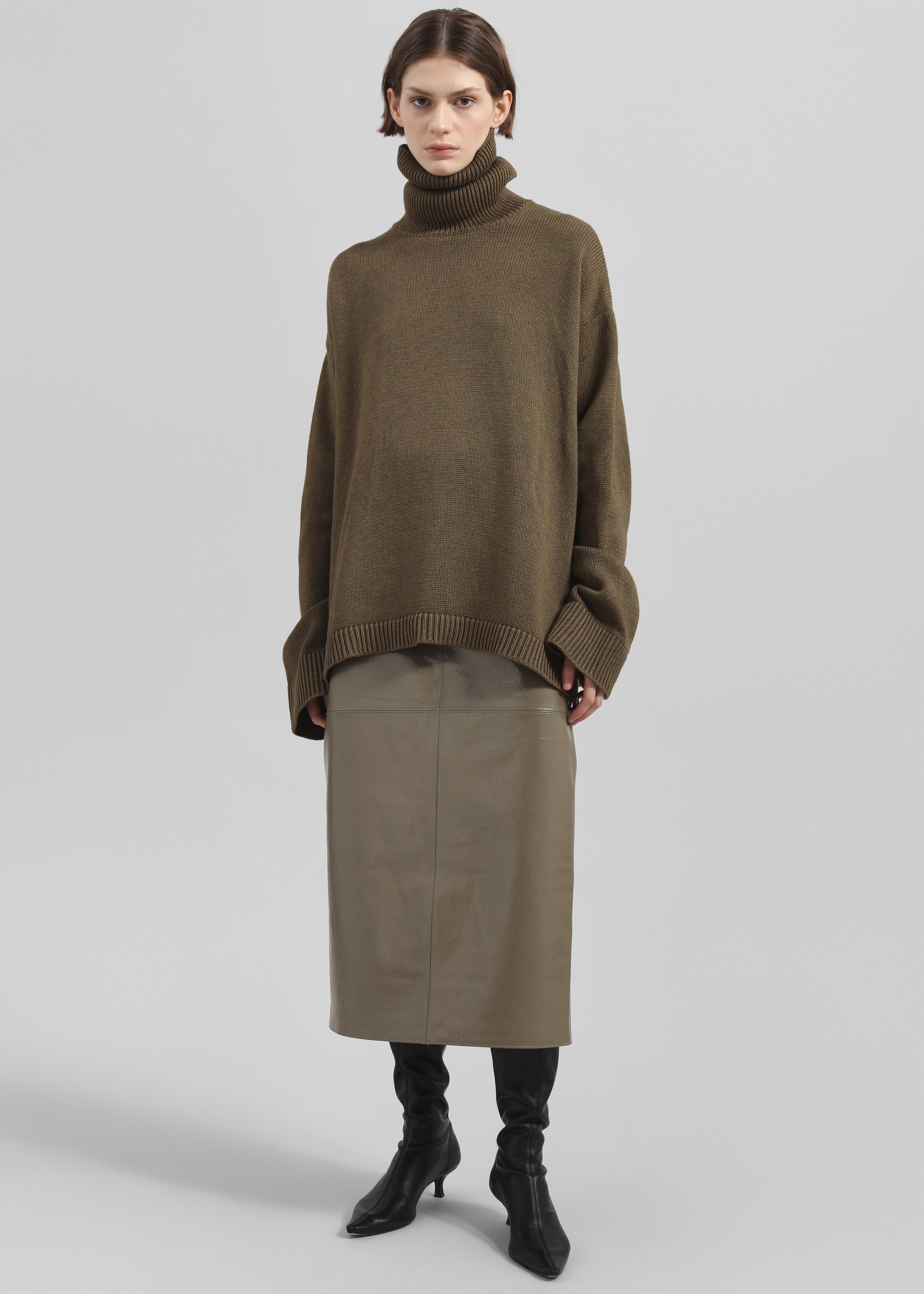 Rhea Trapeze Turtleneck - Olive - 4