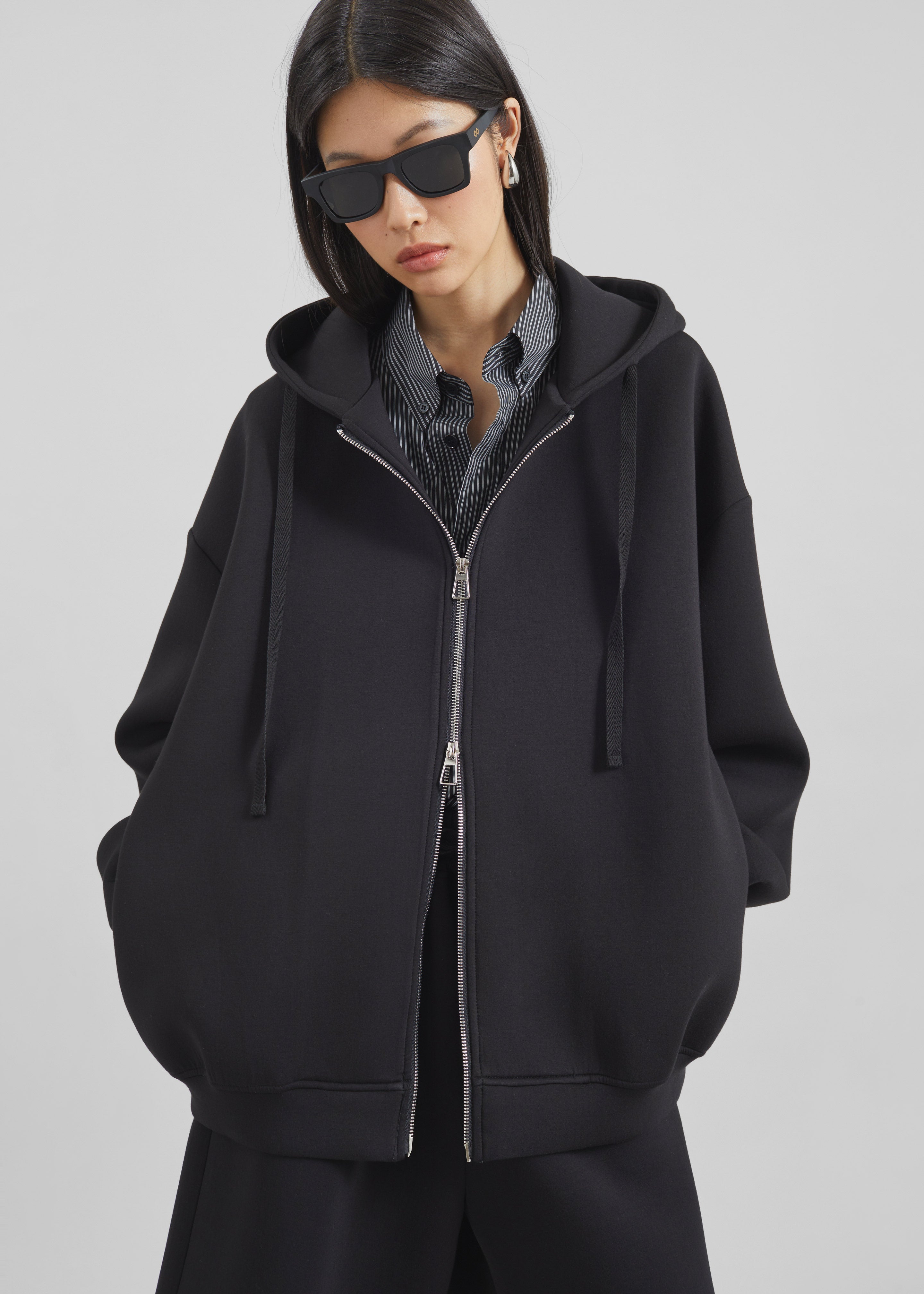 Rian Oversized Hoodie - Black - 7