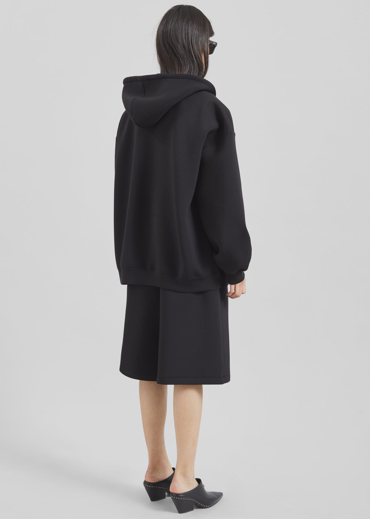 Rian Oversized Hoodie - Black - 8