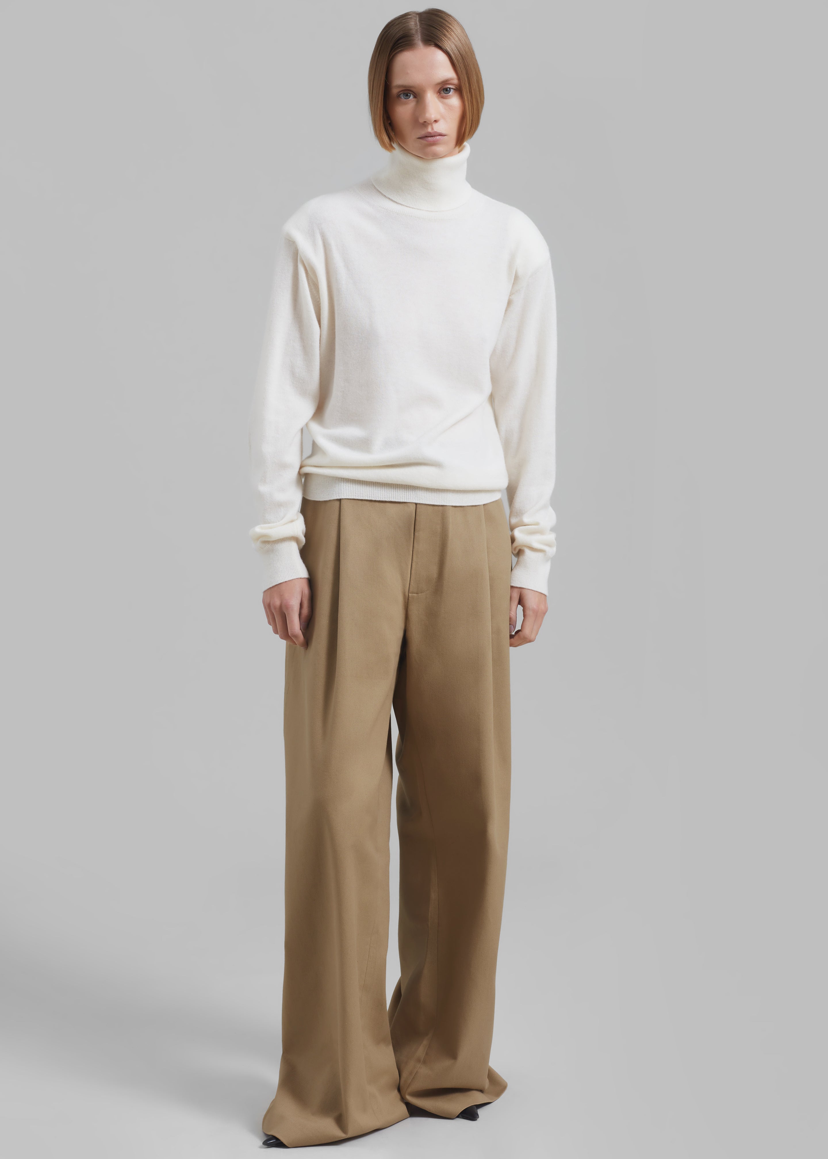 Rika Studios Hume Pants - Khaki - 1