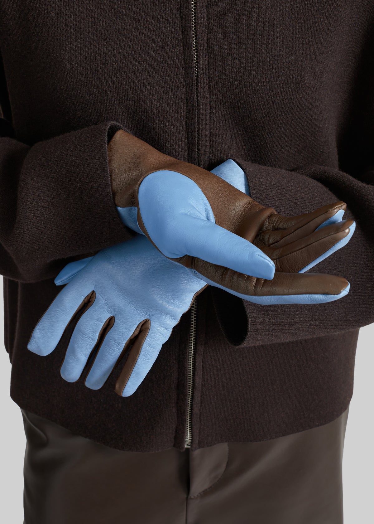 Rion Bicolor Short Leather Gloves - Pale Blue/Light Brown