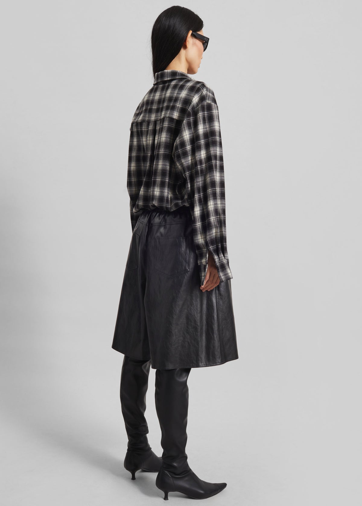 Risarven Faux Leather Bermuda Shorts - Black - 8