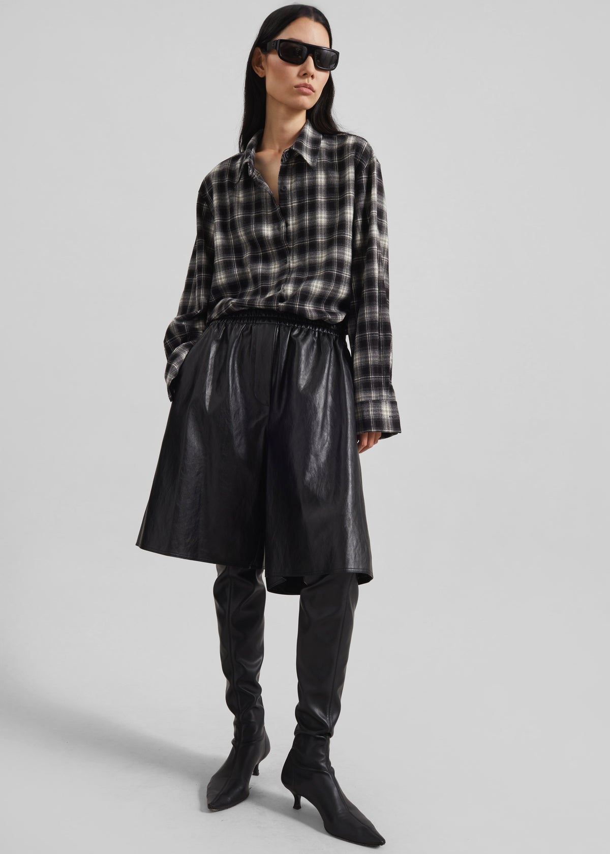 Risarven Faux Leather Bermuda Shorts - Black - 7