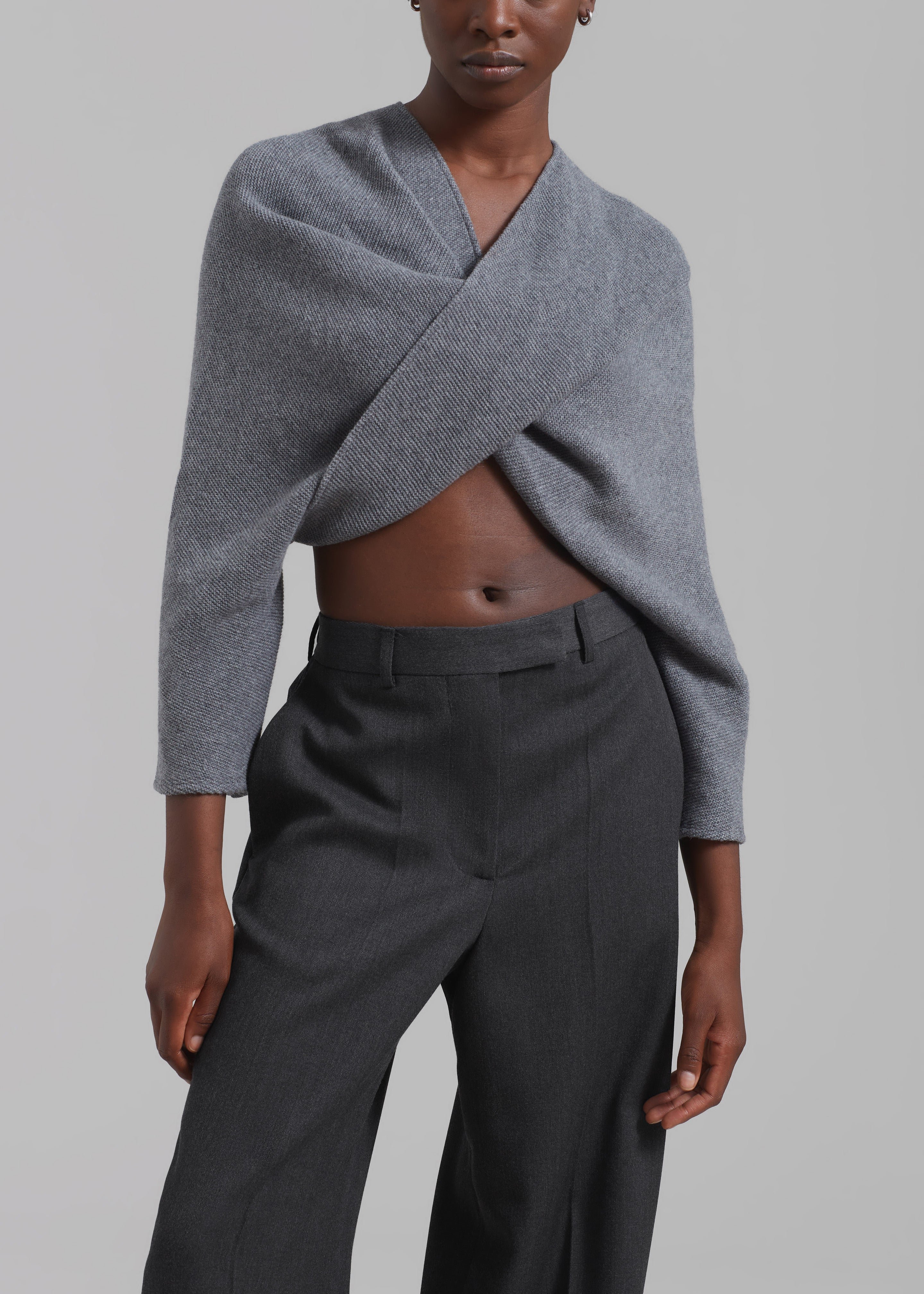 Grey wide outlet leg cropped trousers