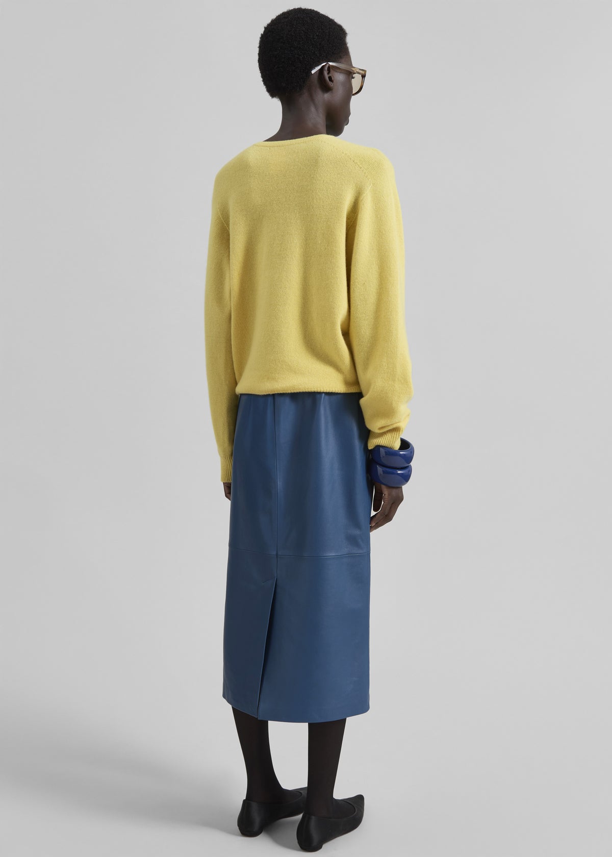 Ronse V-Neck Superfine Lambswool Sweater - Yellow - 8