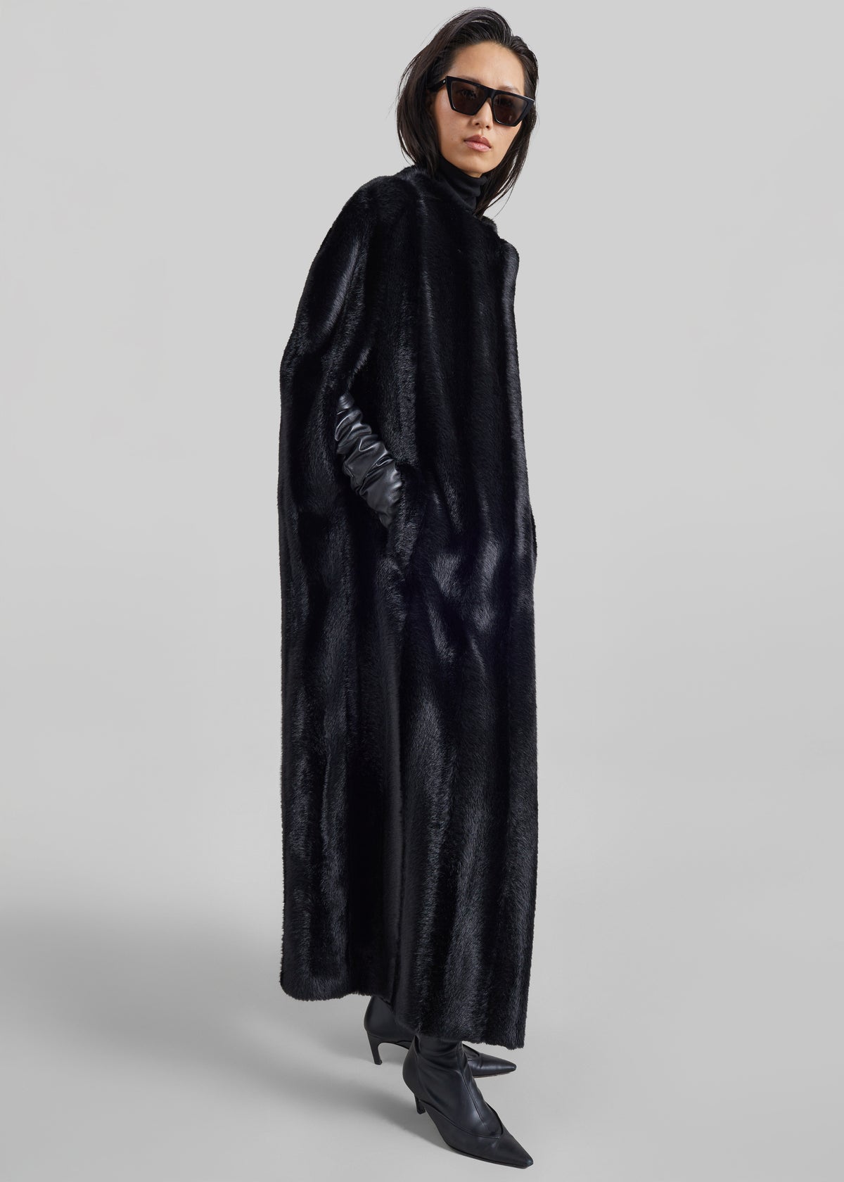 Rose Faux Fur Long Cape - Black