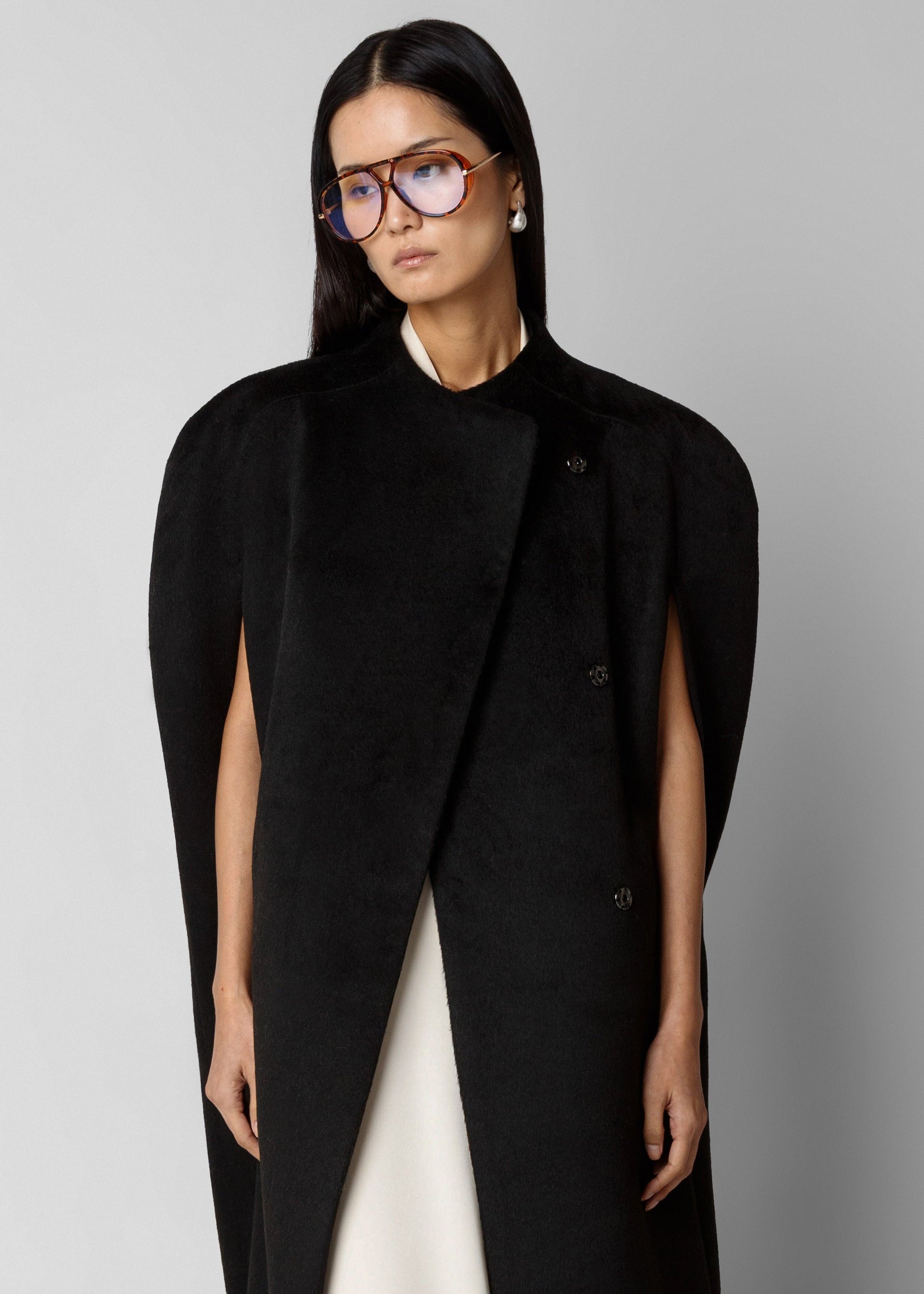 Roslev Cape Coat - Black – The Frankie Shop