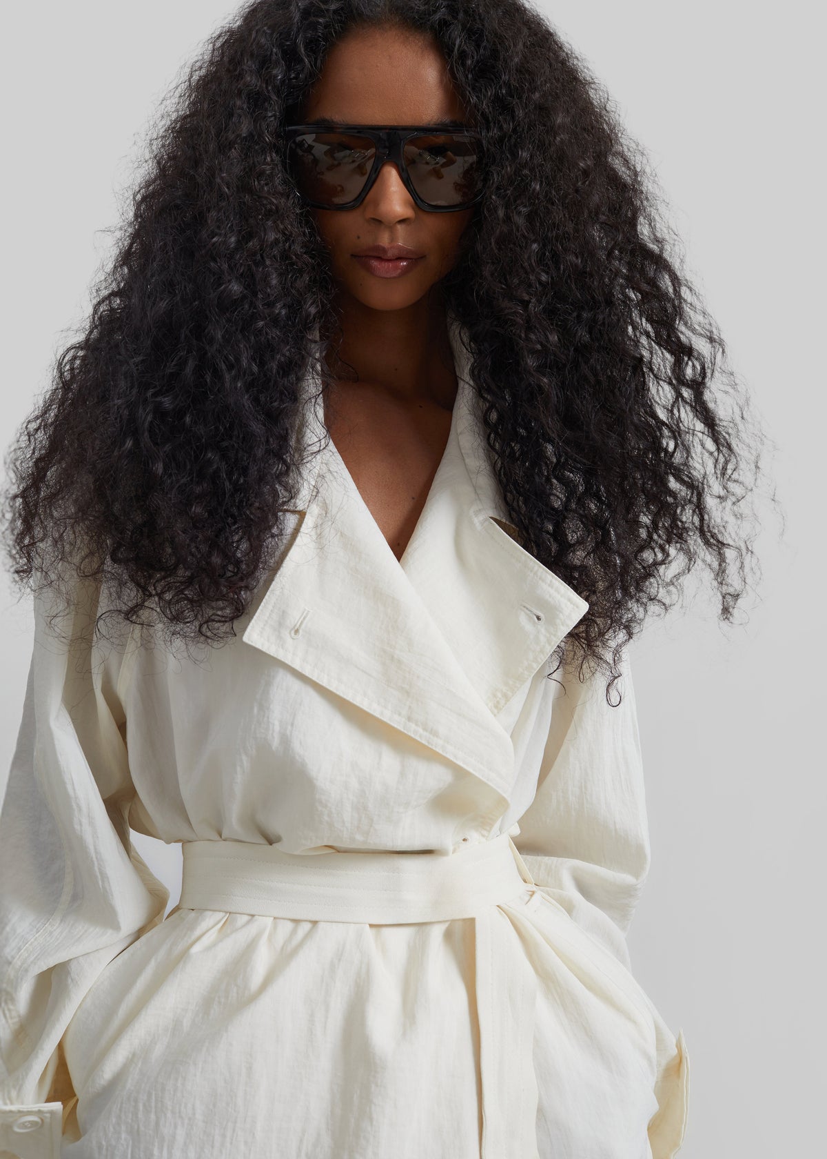 Rosora Sheer Fluid Trench Coat - Cream - 4