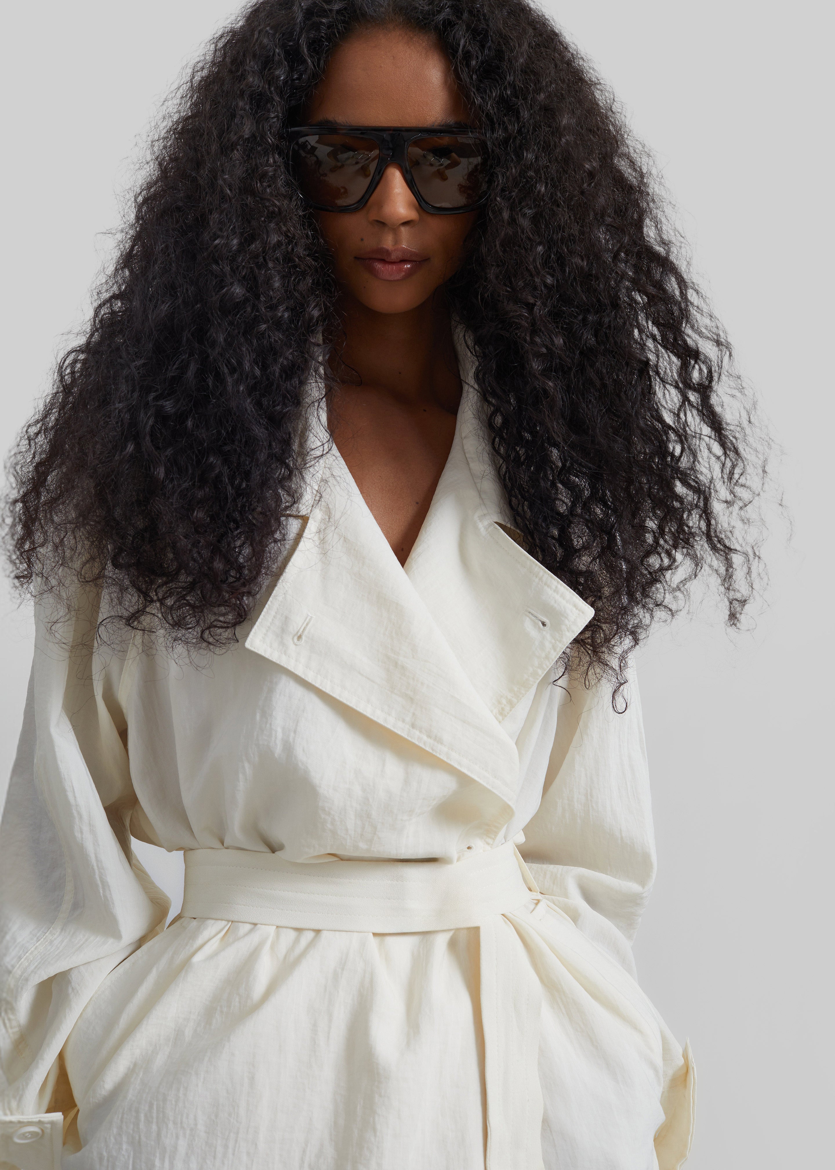 Rosora Sheer Fluid Trench Coat - Cream - 4
