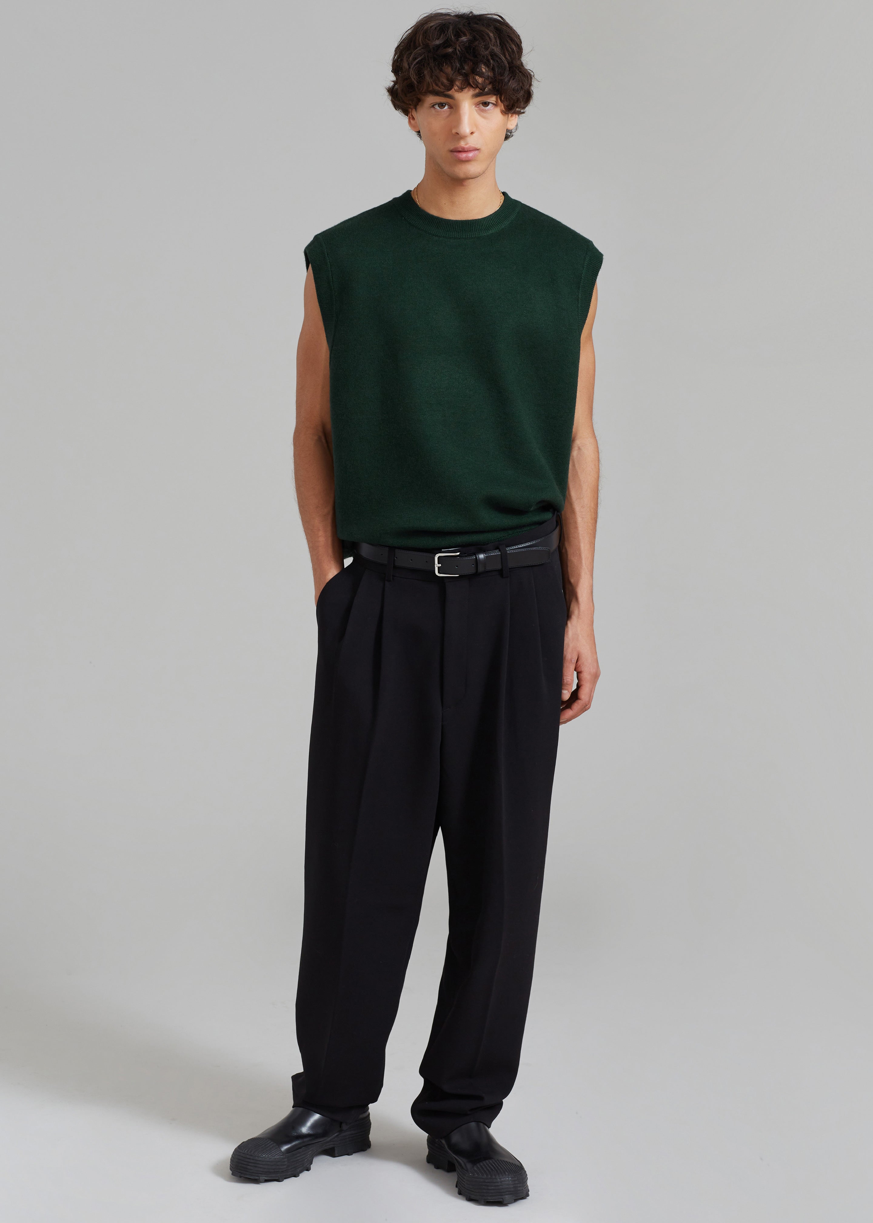 Russel Pleated Trousers - Black – The Frankie Shop