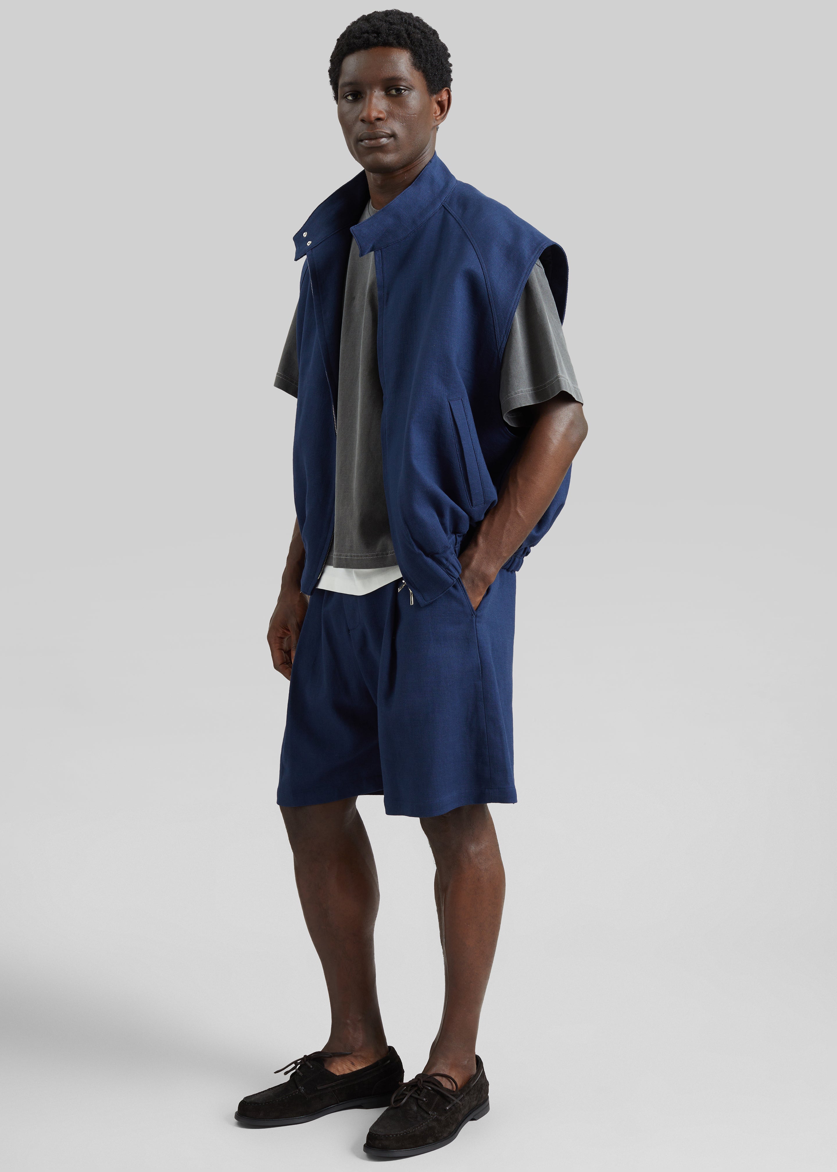 Sagres Linen Bermuda Shorts - Navy – The Frankie Shop