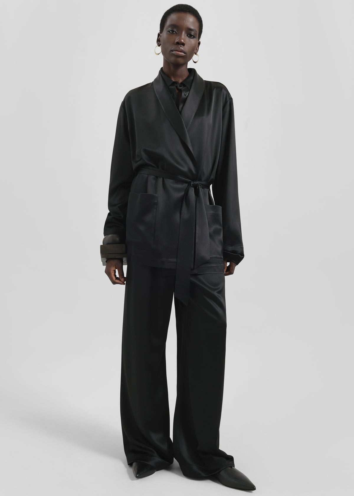 Scarlett Satin Kimono Jacket Black – The Frankie Shop